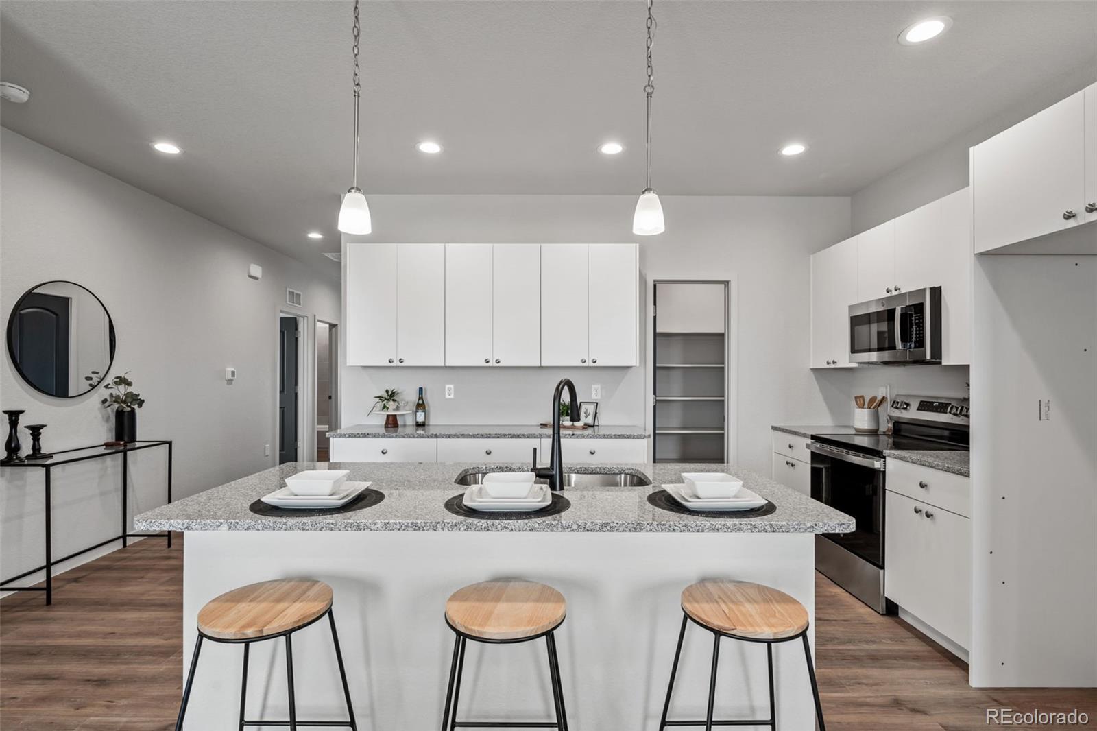 MLS Image #6 for 380 s ashford drive,pueblo, Colorado