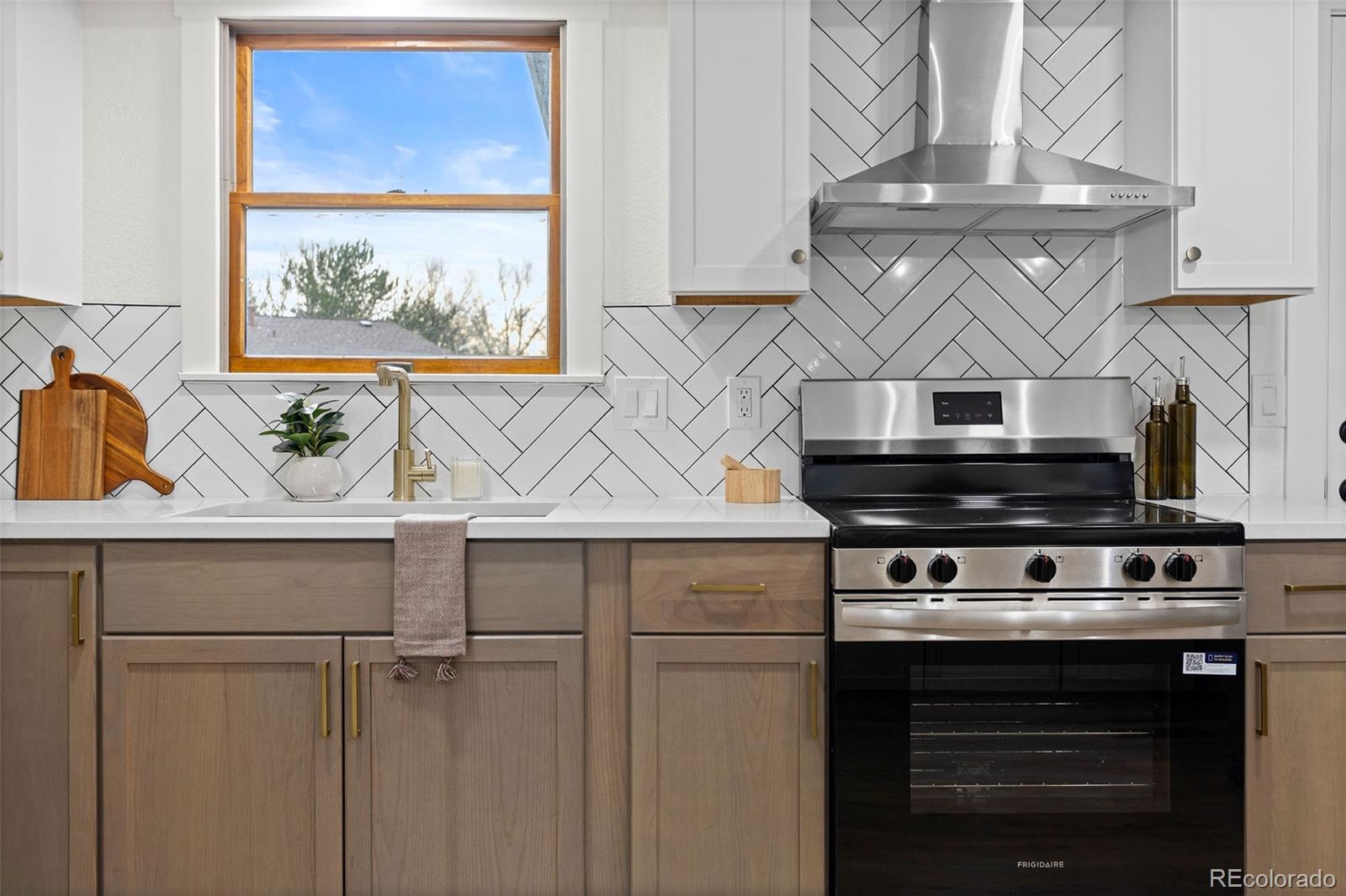 MLS Image #7 for 3090 s hoyt way,lakewood, Colorado