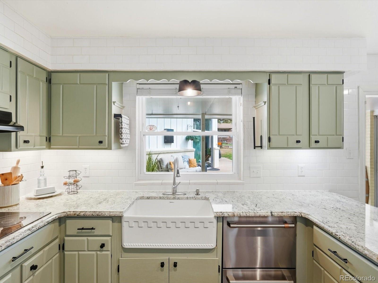 MLS Image #11 for 8566 e lehigh avenue,denver, Colorado