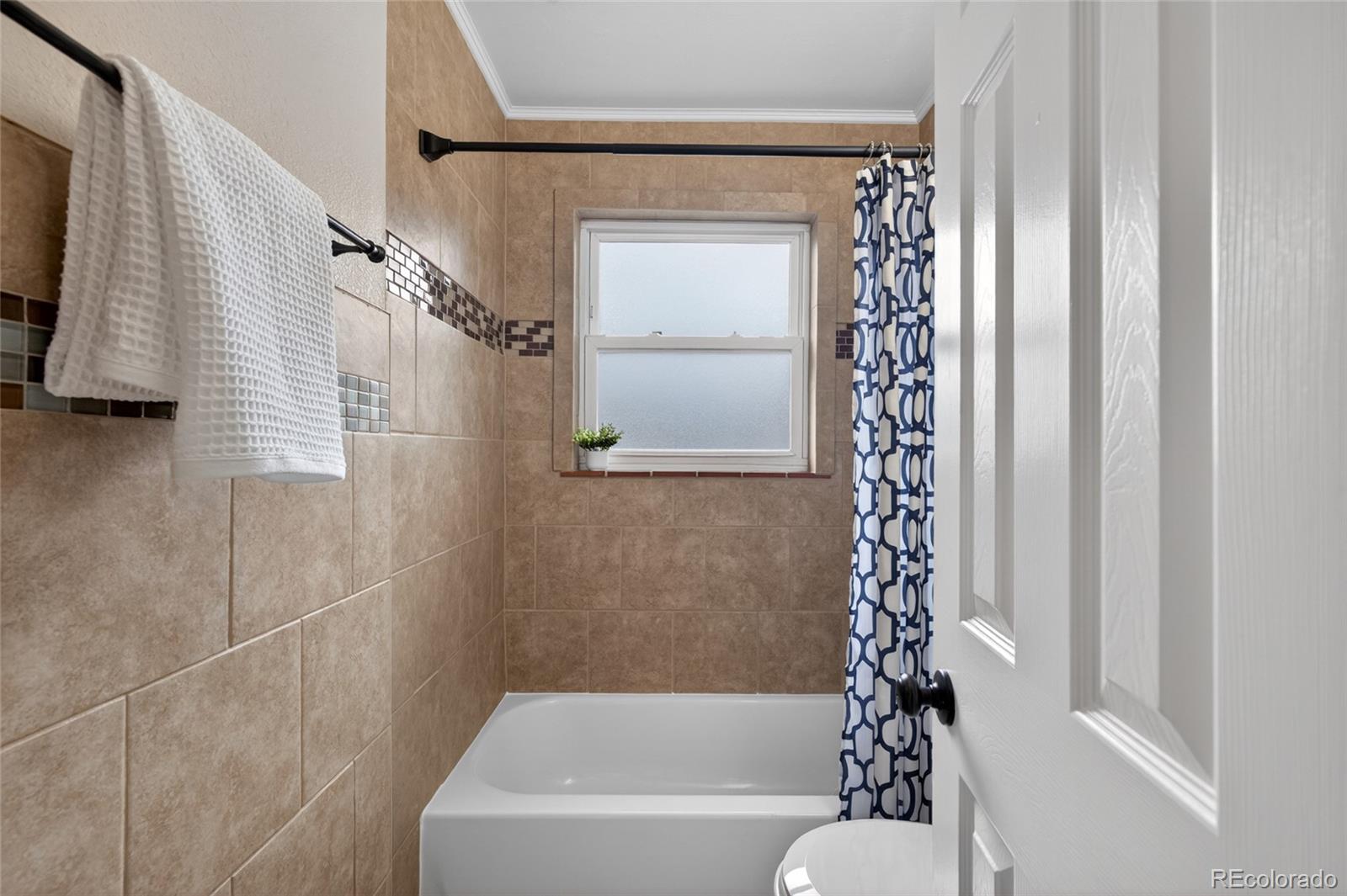 MLS Image #29 for 855 s decatur street,denver, Colorado