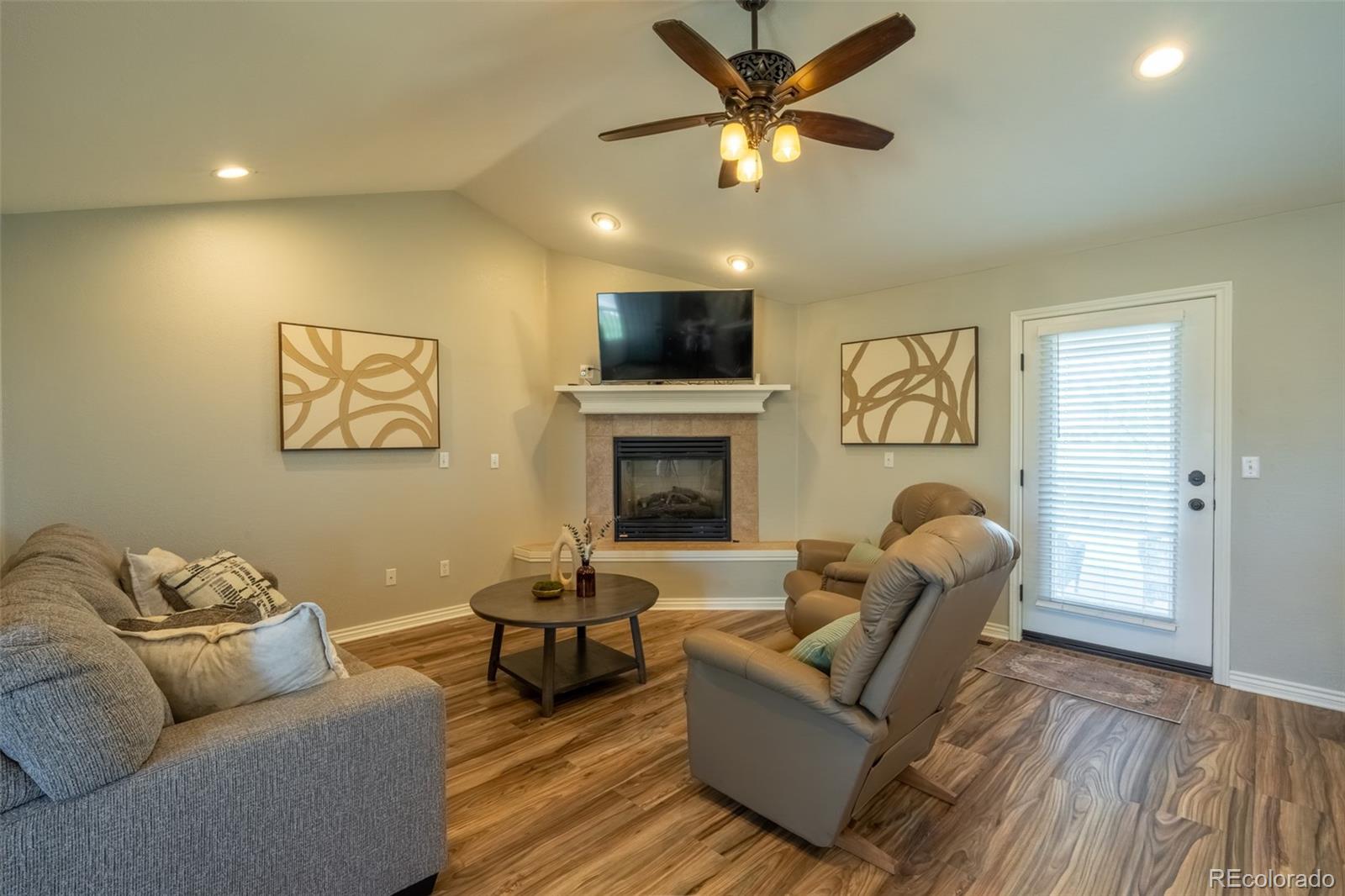 MLS Image #5 for 905  pawnee street,strasburg, Colorado