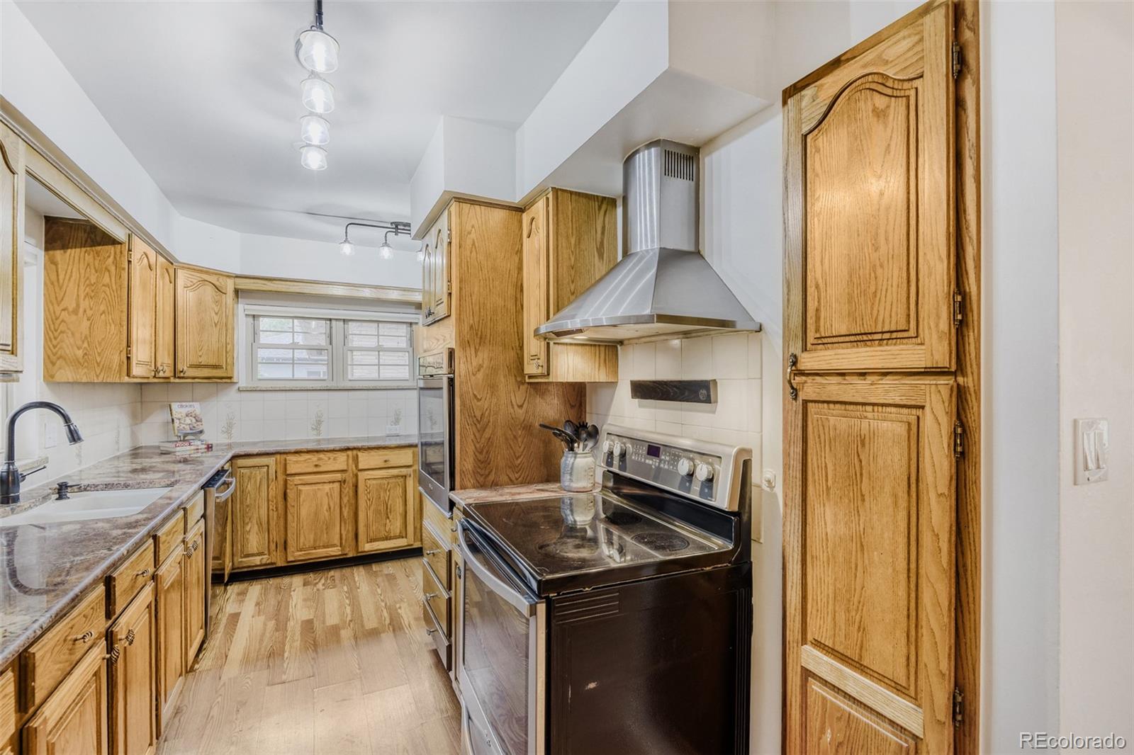 MLS Image #6 for 3171 s williams street,englewood, Colorado