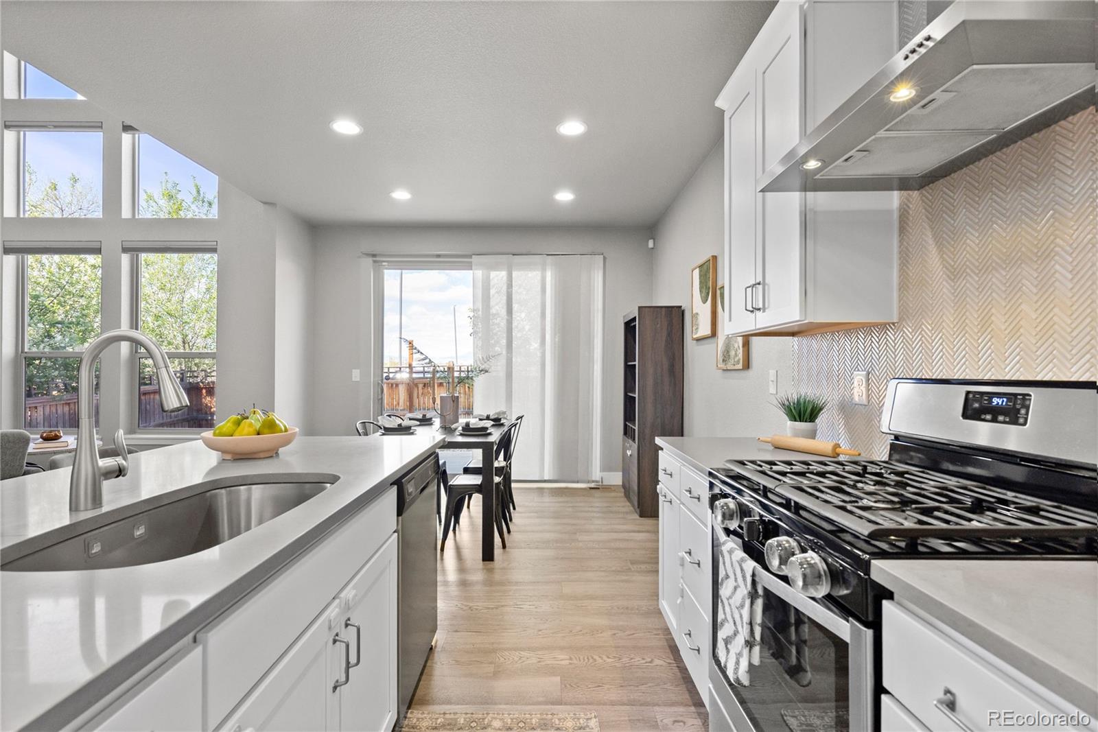 MLS Image #19 for 6901  eliot street,denver, Colorado