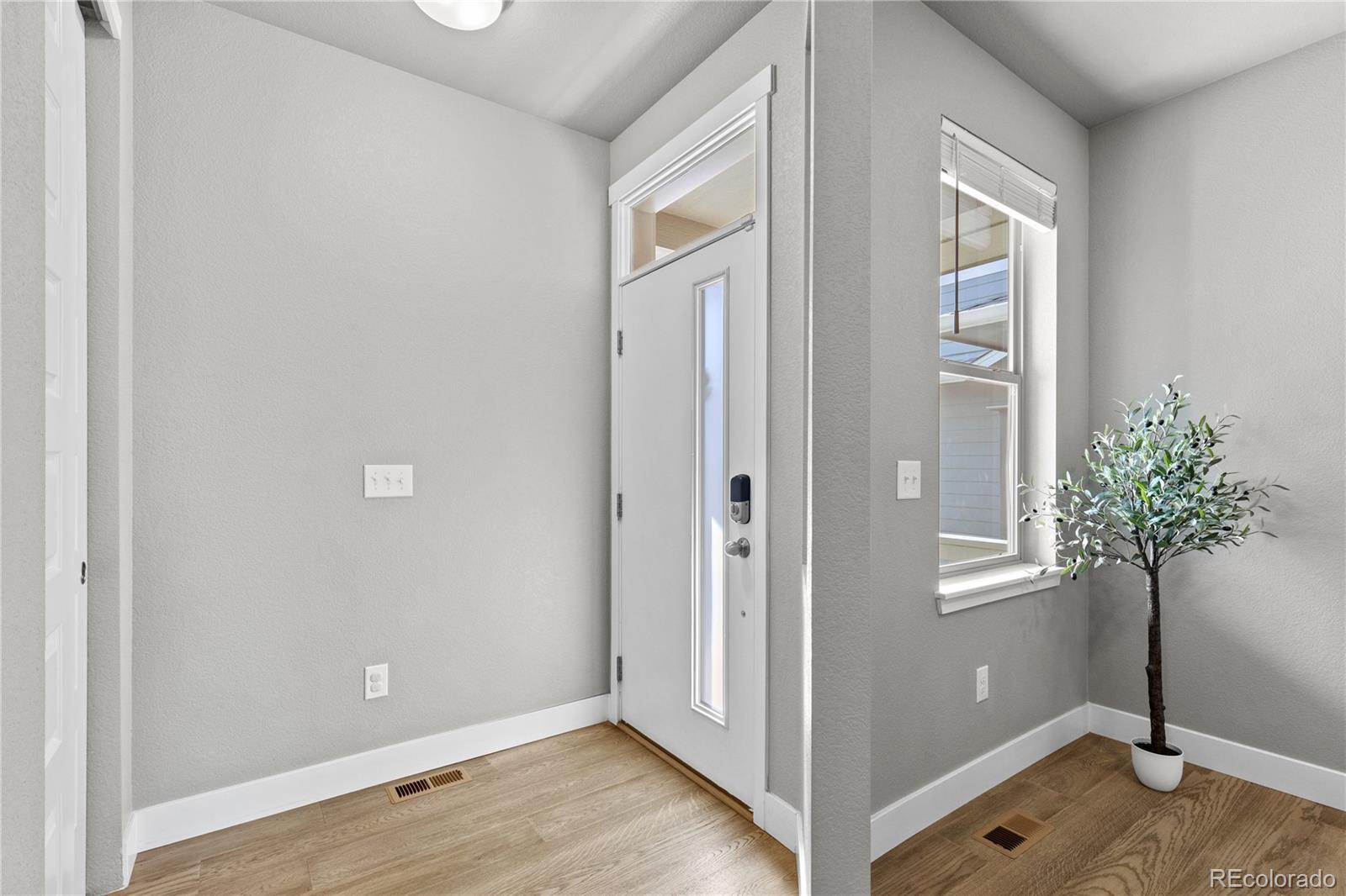 MLS Image #2 for 6901  eliot street,denver, Colorado