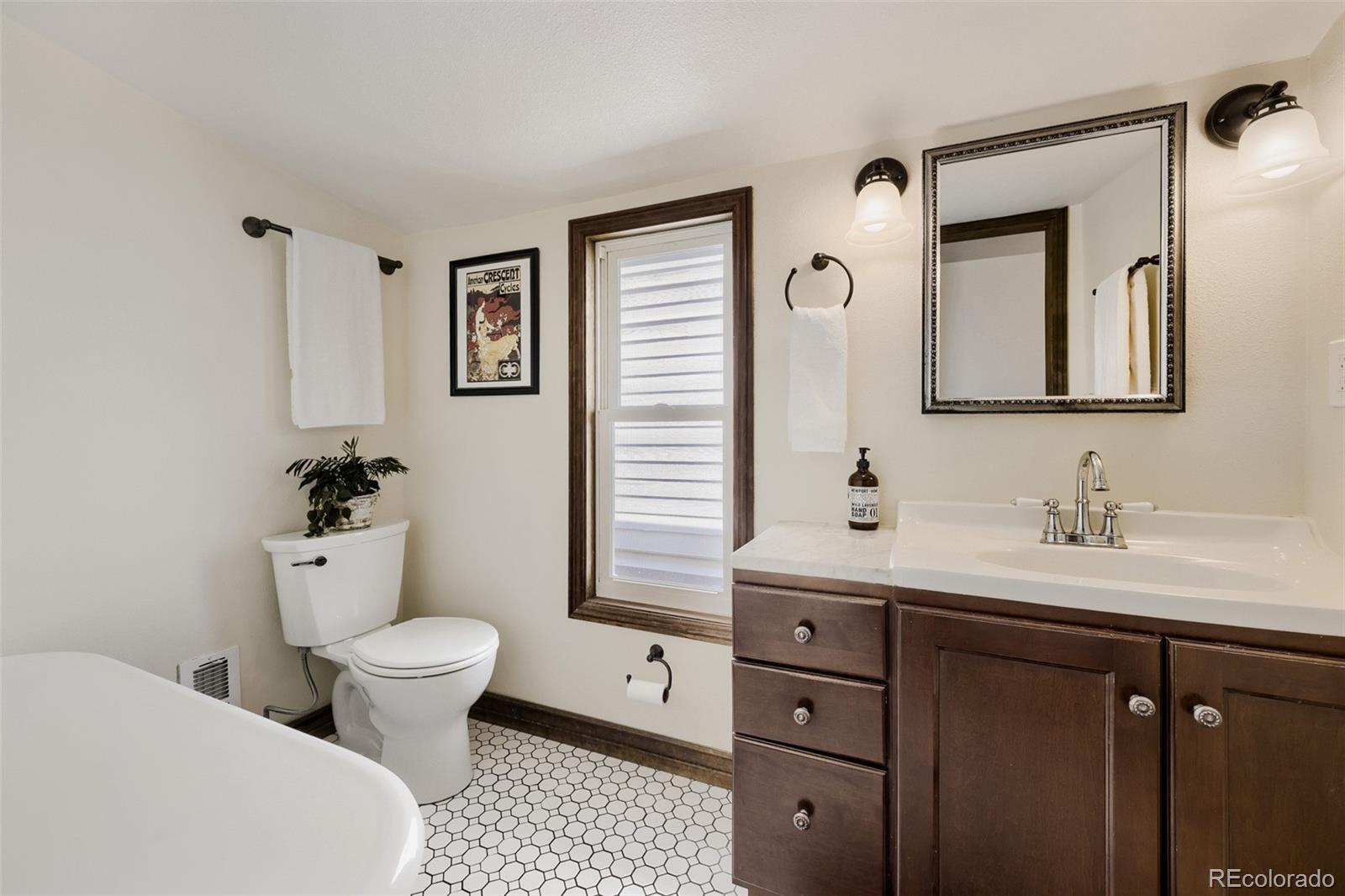 MLS Image #22 for 3333 w 37th avenue,denver, Colorado