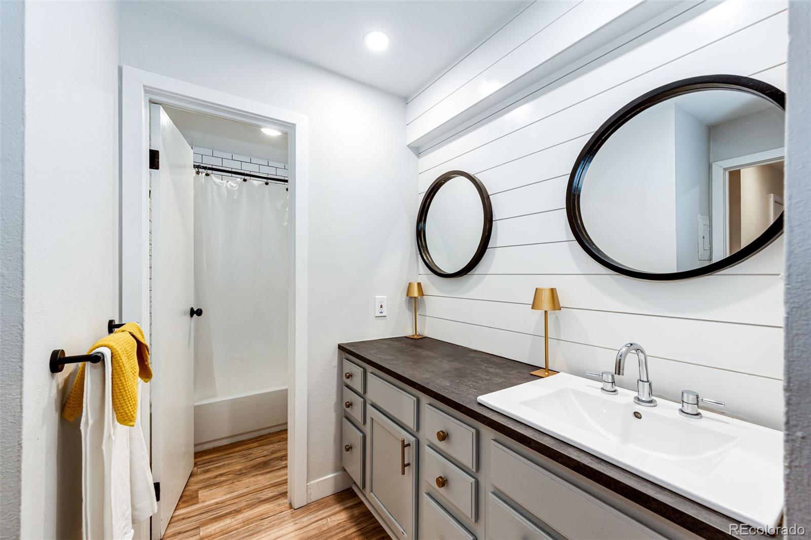 MLS Image #6 for 6455 e bates avenue,denver, Colorado