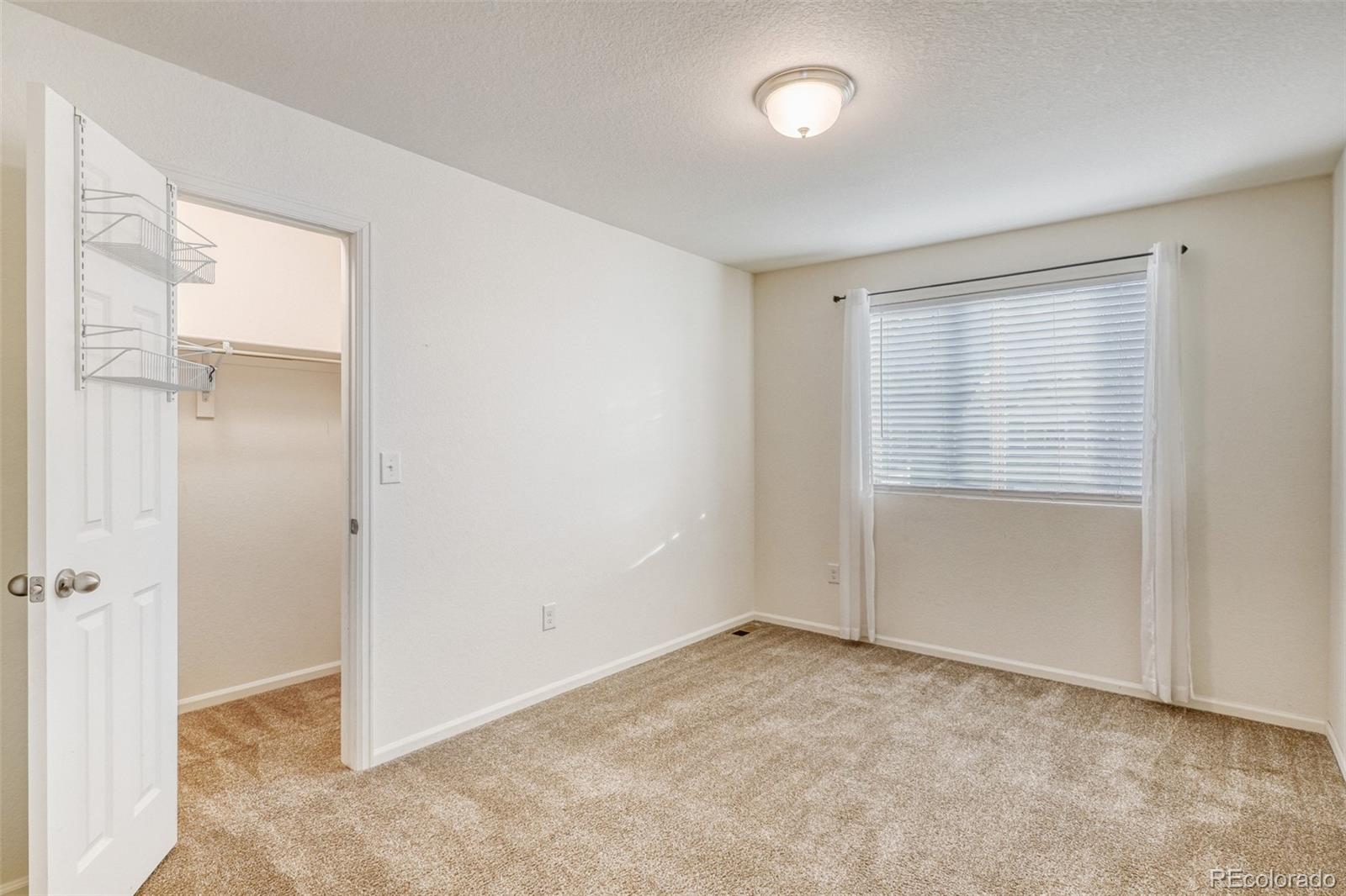 MLS Image #13 for 19001 e 55th avenue,denver, Colorado