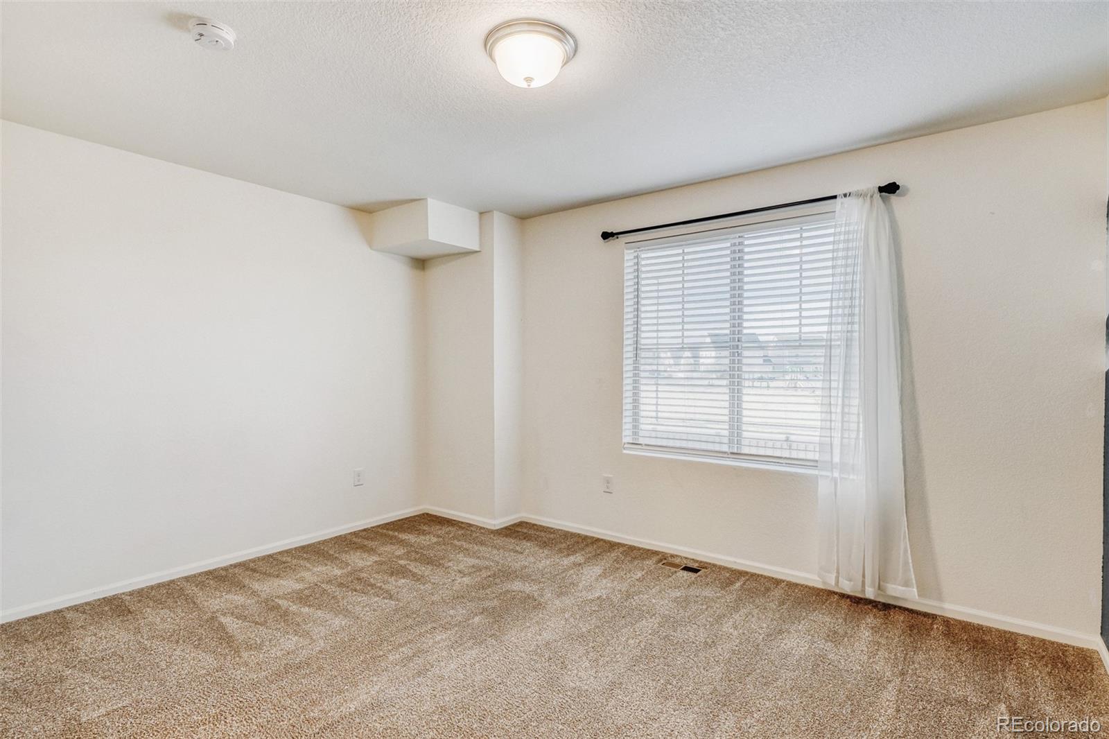 MLS Image #15 for 19001 e 55th avenue,denver, Colorado