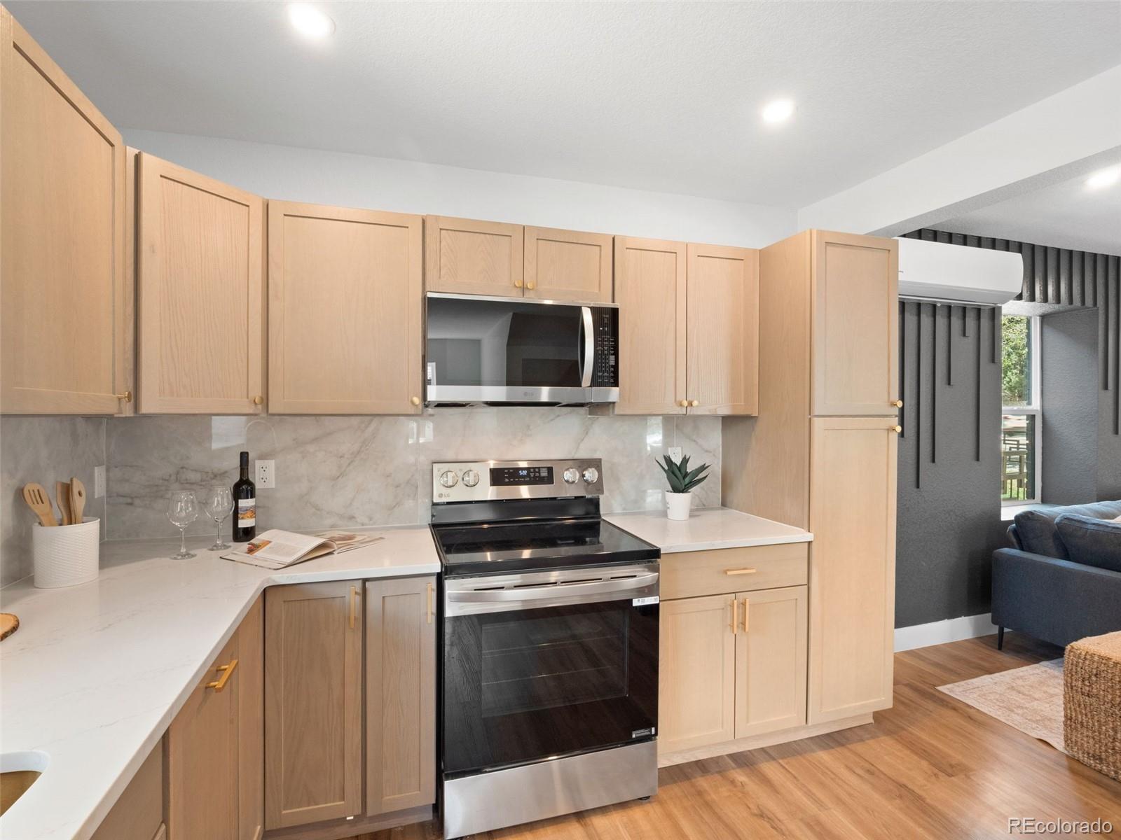 MLS Image #8 for 1551 s univeristy boulevard,denver, Colorado