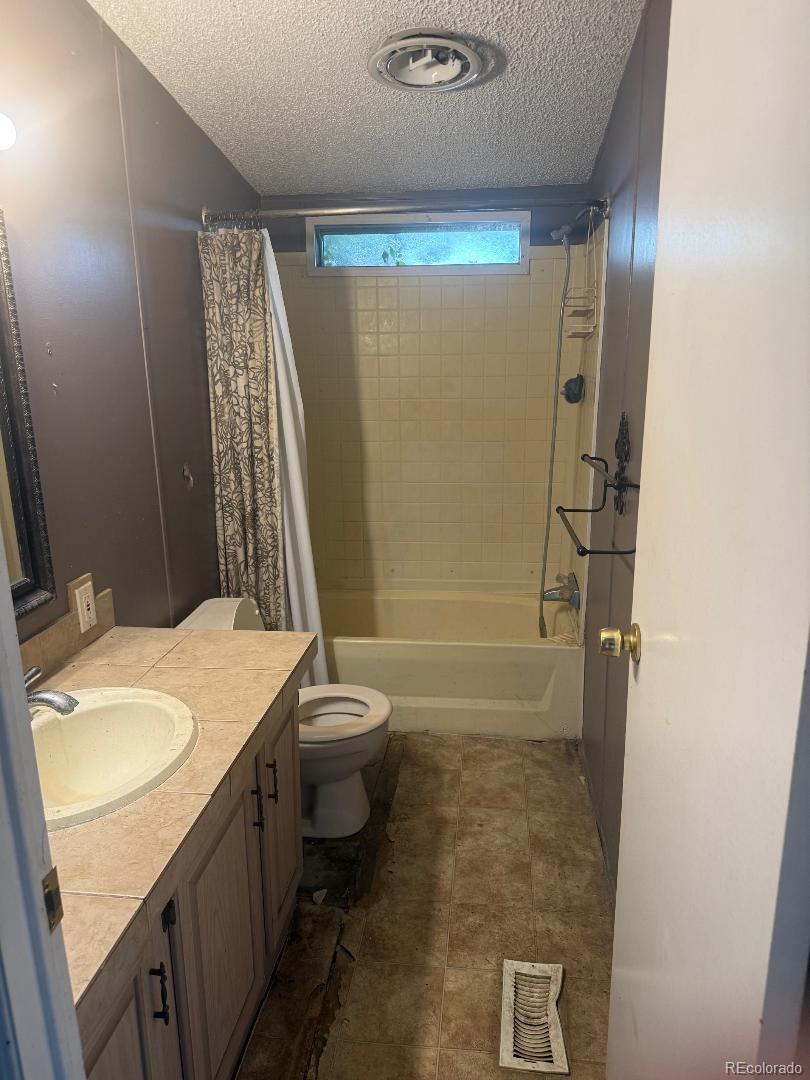 MLS Image #6 for 8362  monroe circle,denver, Colorado