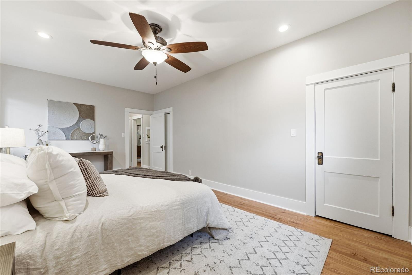 MLS Image #22 for 309 s high street,denver, Colorado