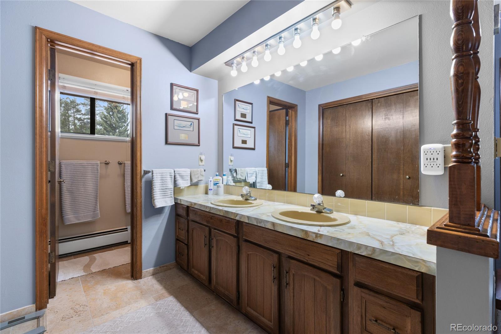 MLS Image #19 for 1055 e 16th avenue,broomfield, Colorado