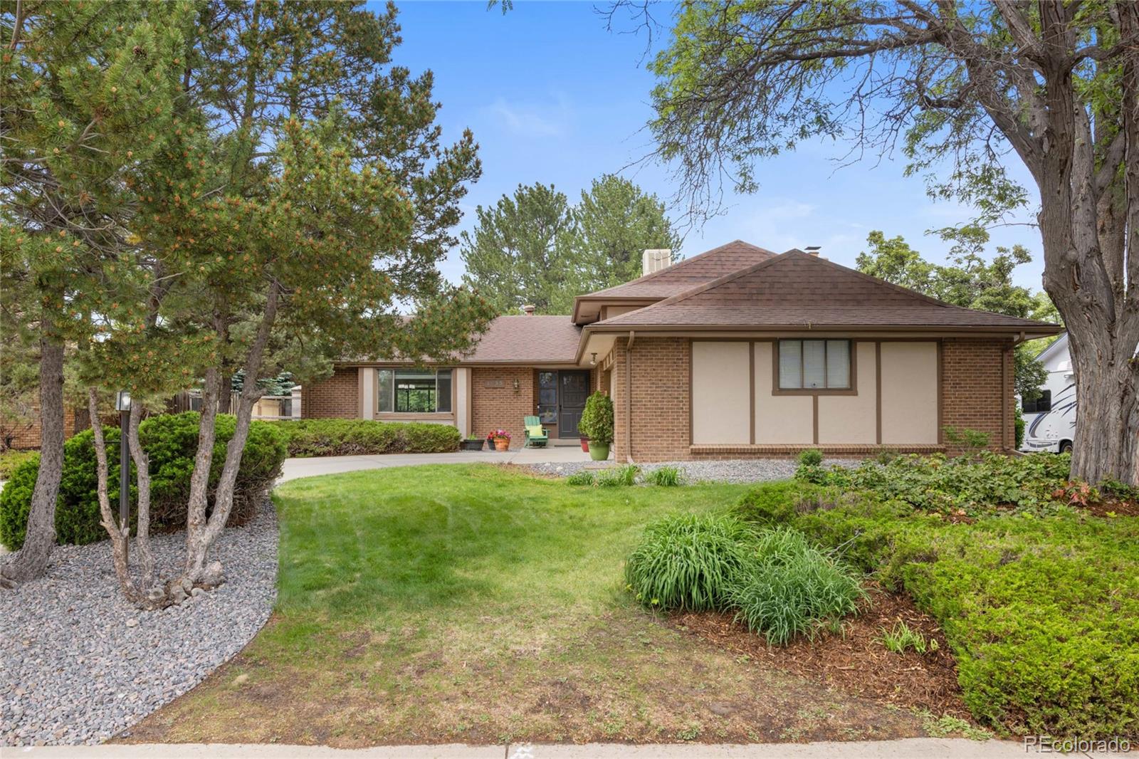 MLS Image #4 for 1055 e 16th avenue,broomfield, Colorado