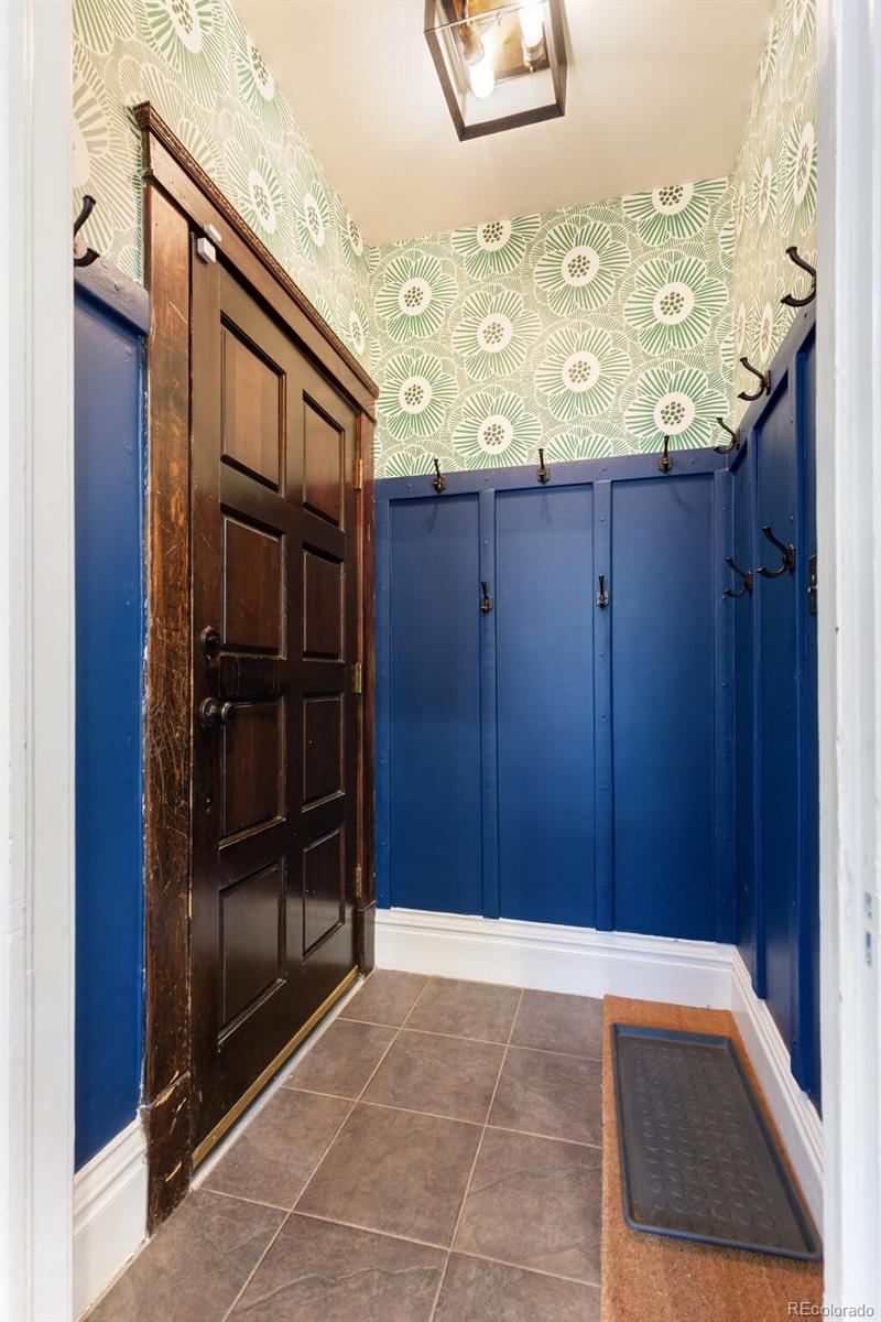 MLS Image #4 for 220 s emerson street,denver, Colorado