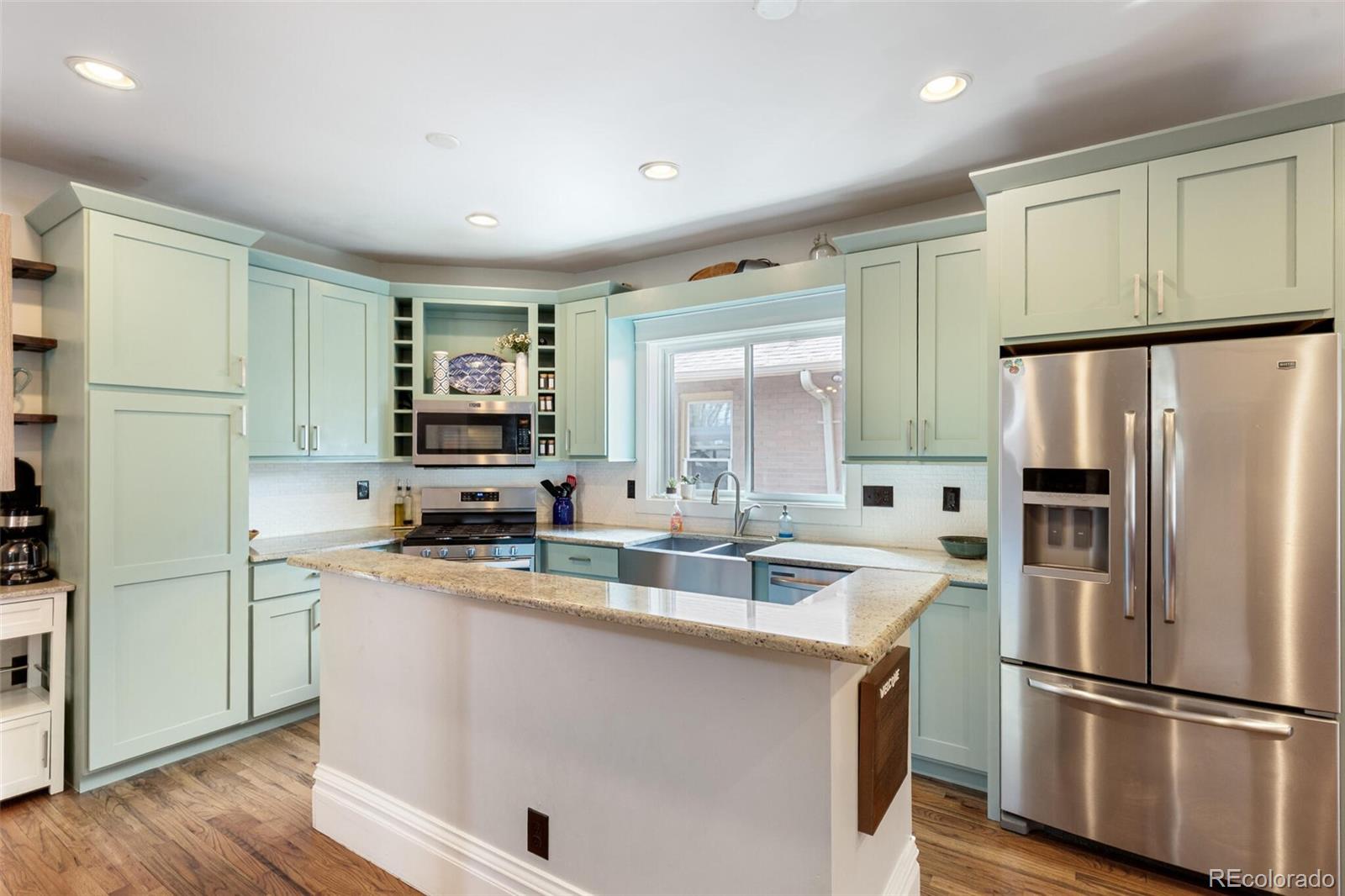 MLS Image #8 for 220 s emerson street,denver, Colorado