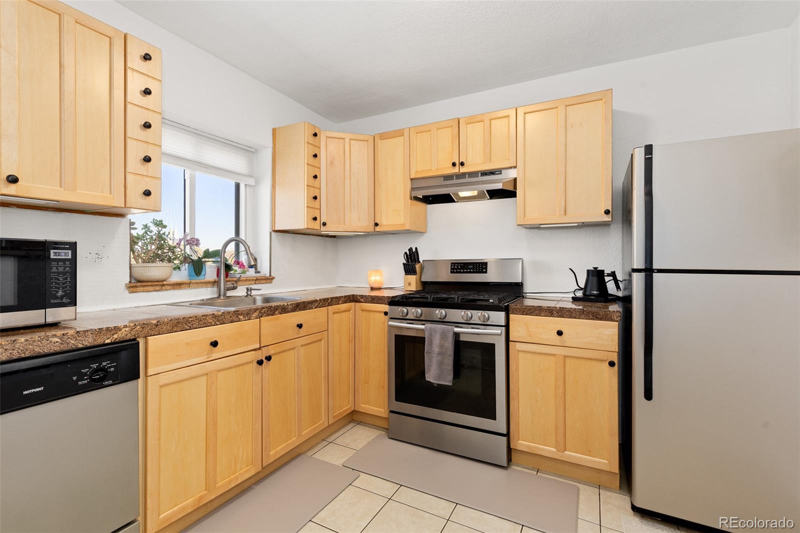 MLS Image #13 for 1481  ash street,denver, Colorado