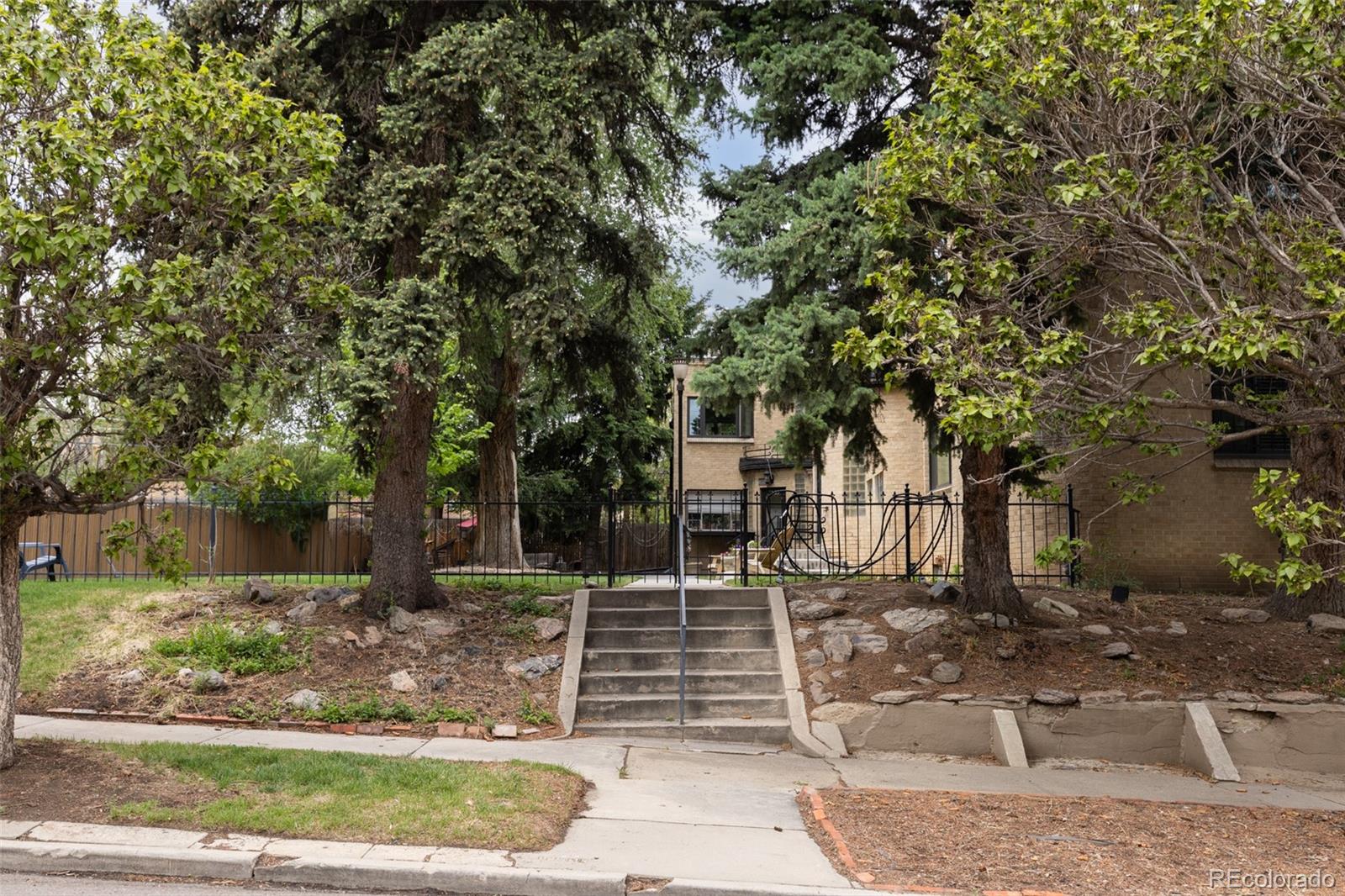 MLS Image #42 for 1481  ash street,denver, Colorado