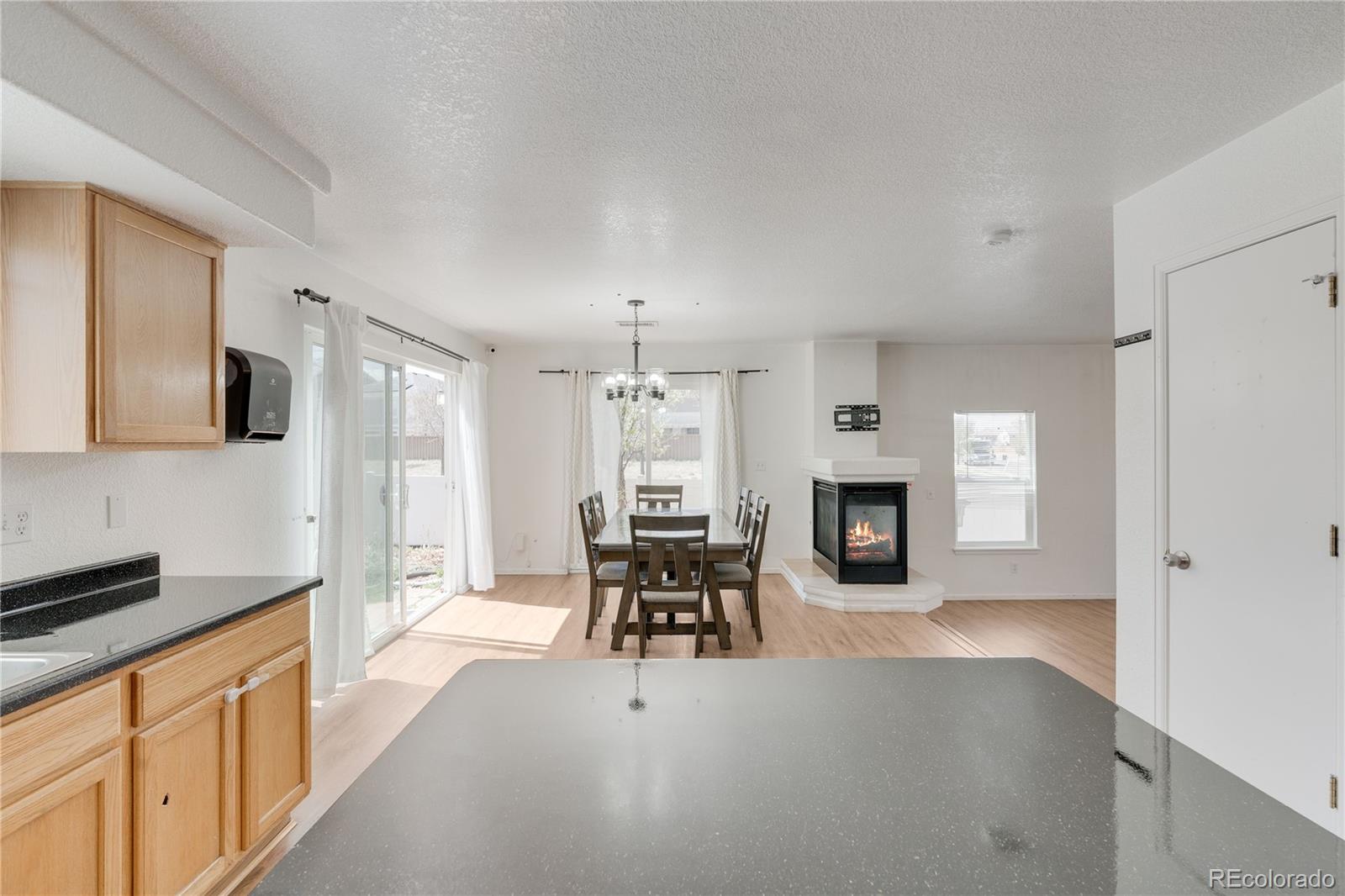 MLS Image #11 for 19656 e 50th avenue,denver, Colorado