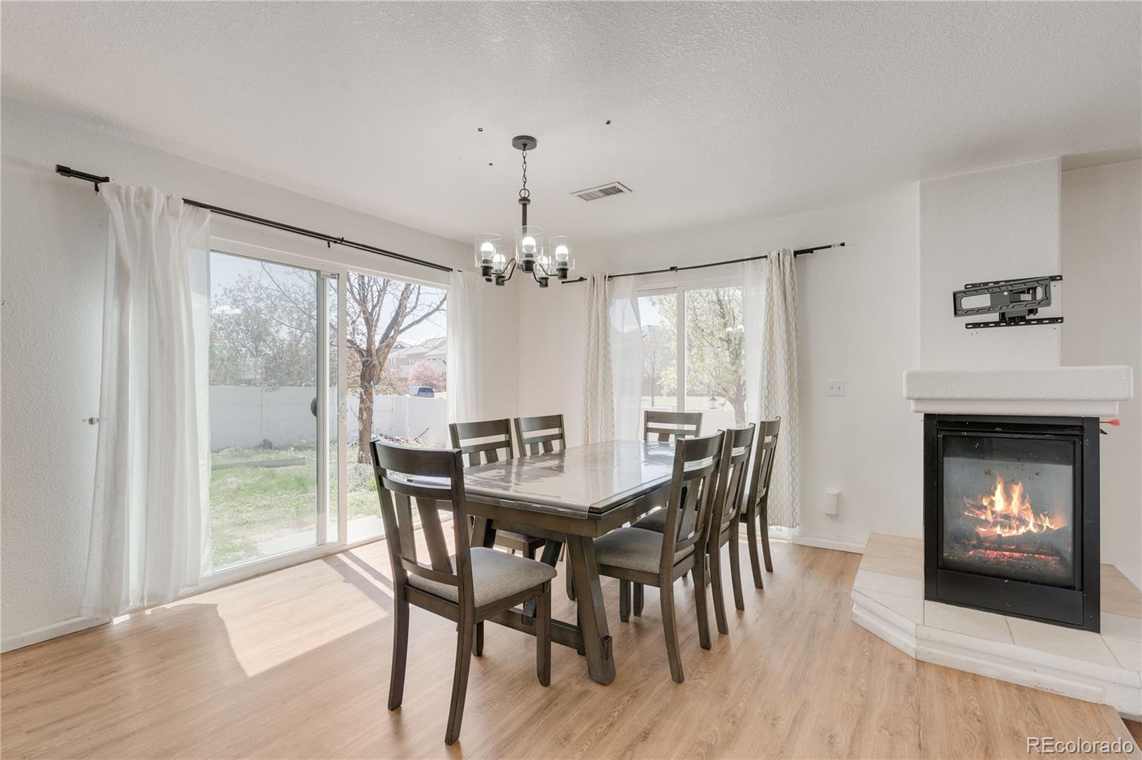 MLS Image #4 for 19656 e 50th avenue,denver, Colorado