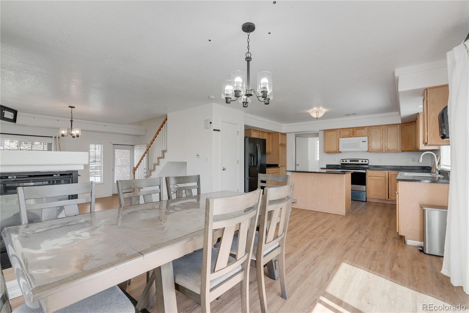 MLS Image #5 for 19656 e 50th avenue,denver, Colorado