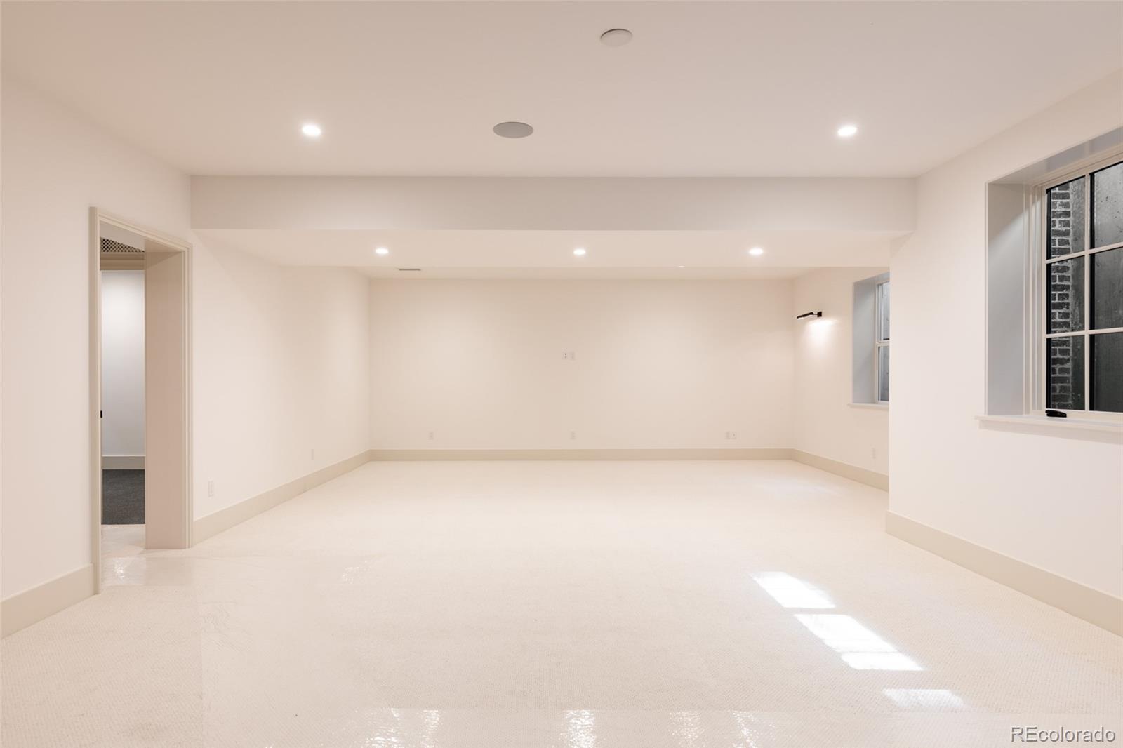 MLS Image #25 for 858 s saint paul street,denver, Colorado