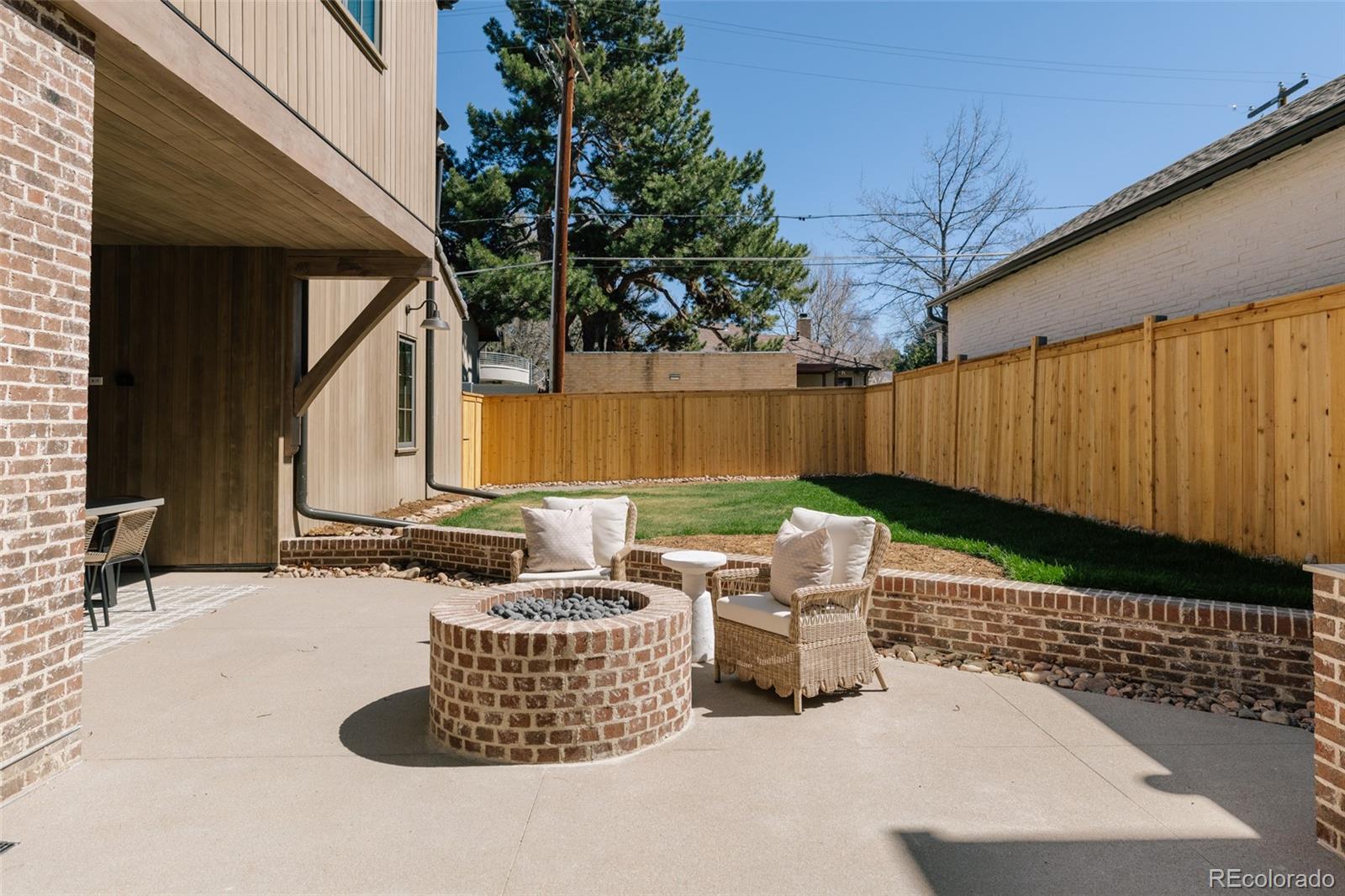 MLS Image #32 for 858 s saint paul street,denver, Colorado