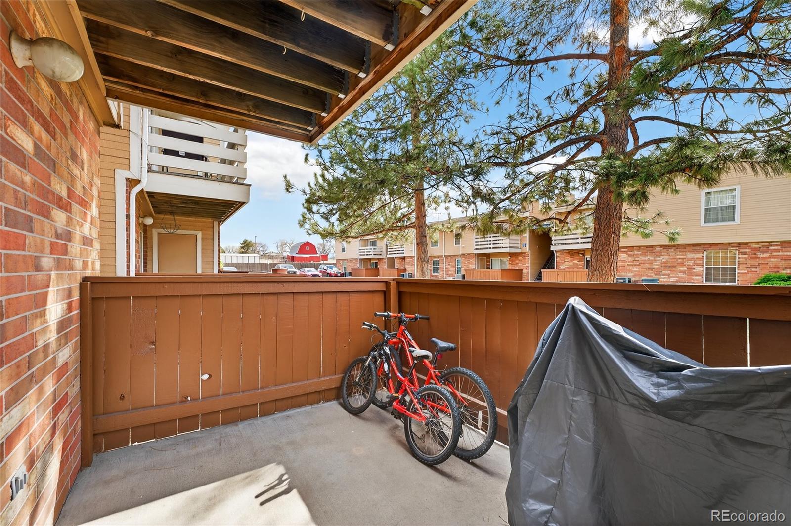 MLS Image #25 for 3320 s ammons street,lakewood, Colorado