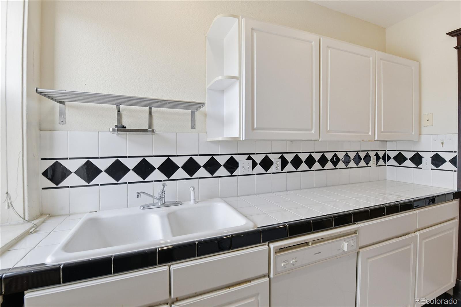 MLS Image #11 for 1475 n humboldt street 2,denver, Colorado