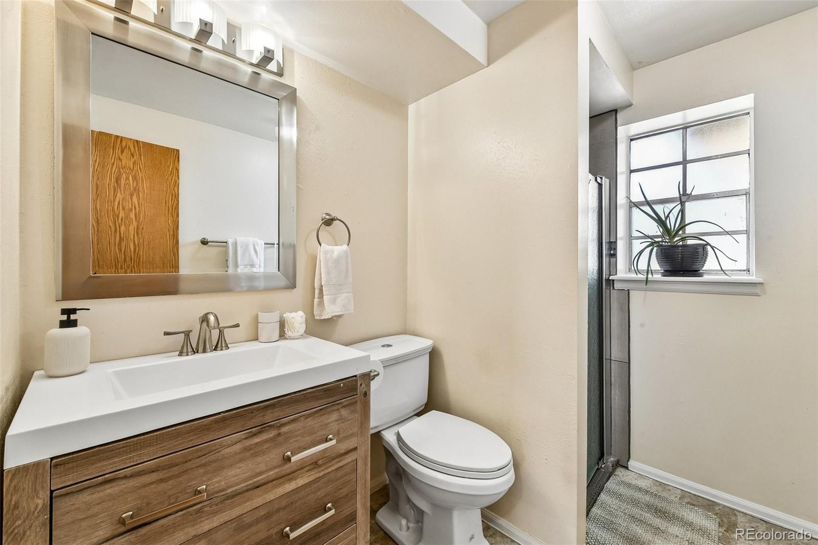 MLS Image #14 for 15979 e 18th place,aurora, Colorado