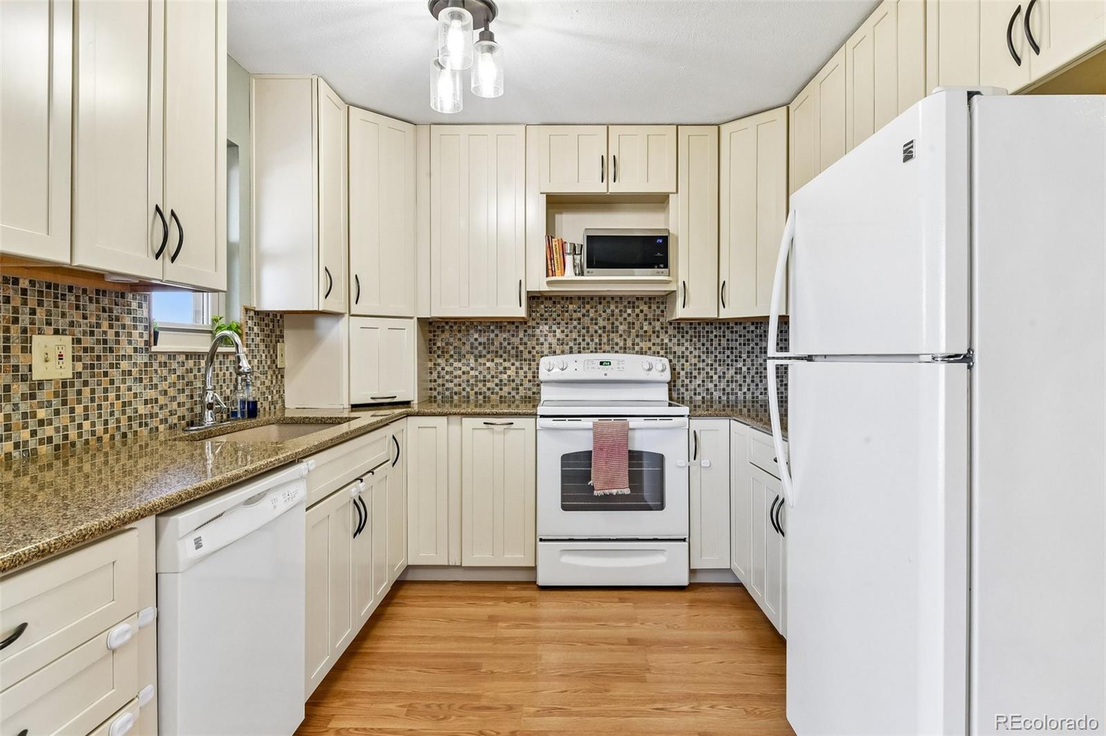 MLS Image #7 for 15979 e 18th place,aurora, Colorado