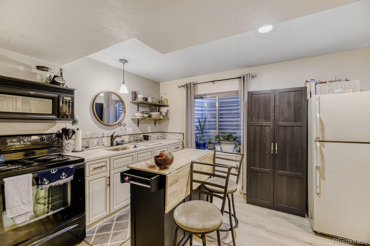MLS Image #18 for 4782 s danube circle,aurora, Colorado