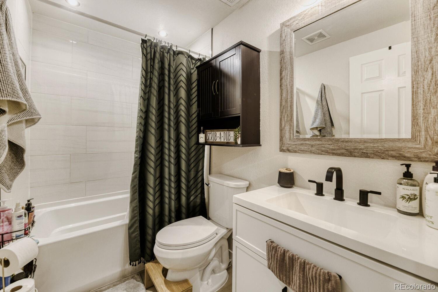 MLS Image #23 for 4782 s danube circle,aurora, Colorado