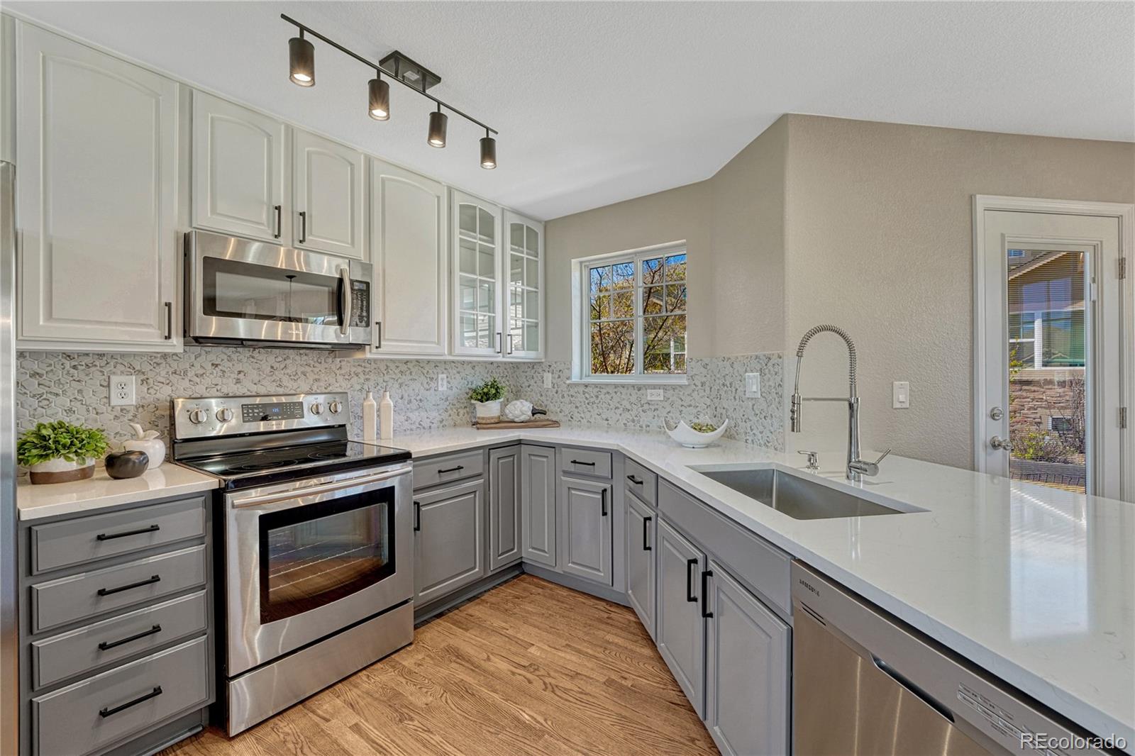 MLS Image #14 for 22032 e irish drive,aurora, Colorado