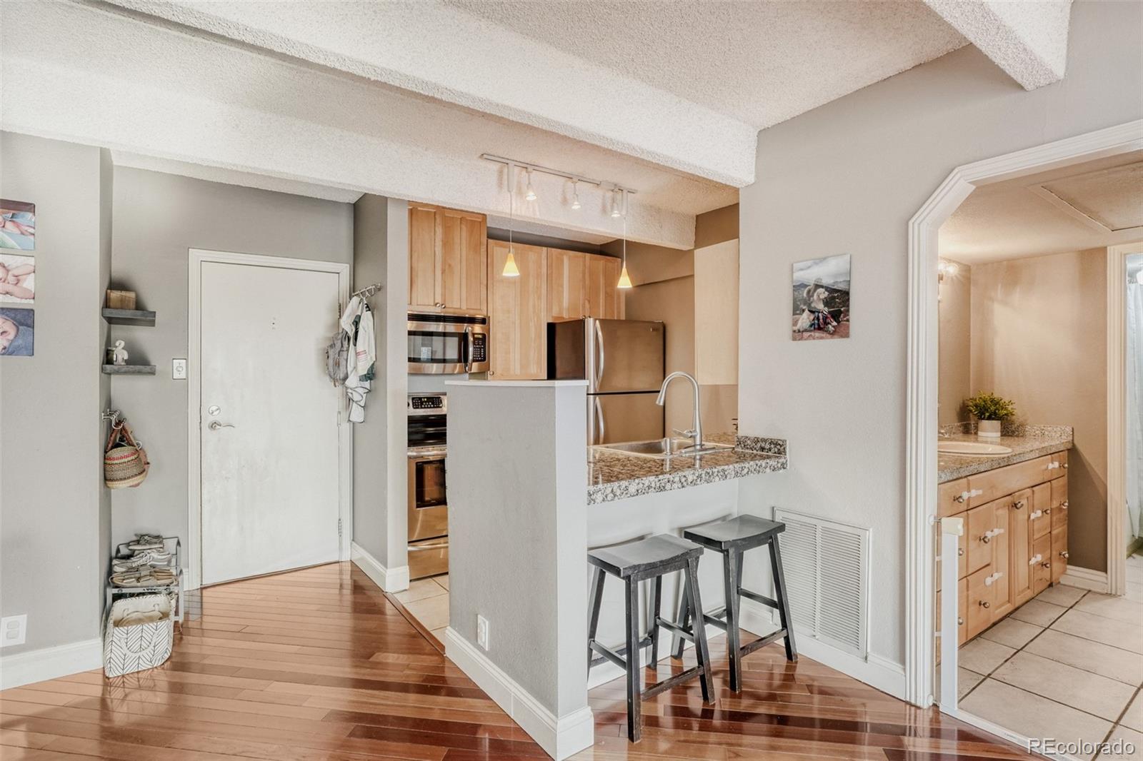 MLS Image #10 for 1433 n williams street,denver, Colorado