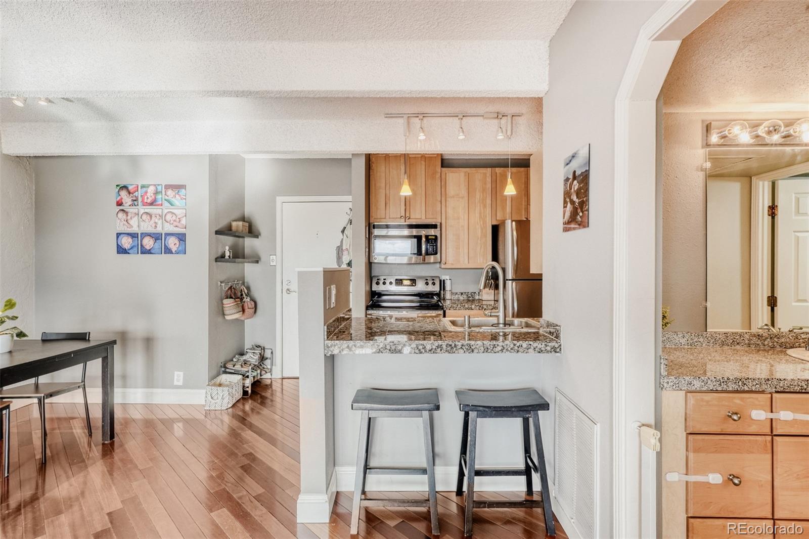 MLS Image #11 for 1433 n williams street,denver, Colorado