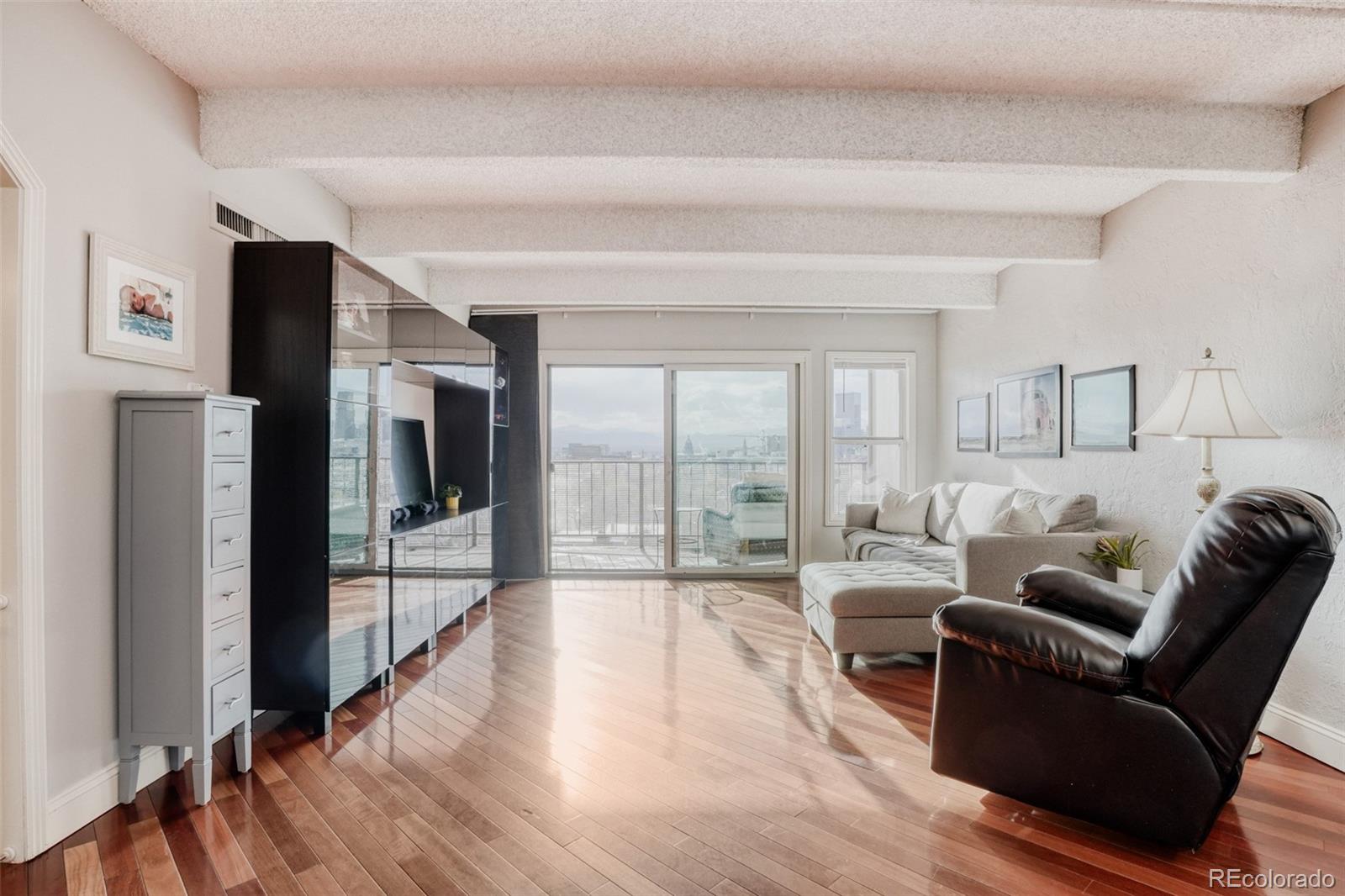 MLS Image #4 for 1433 n williams street,denver, Colorado