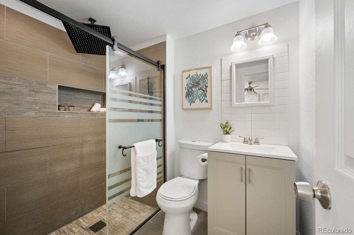 MLS Image #3 for 15014 e 54th avenue,denver, Colorado