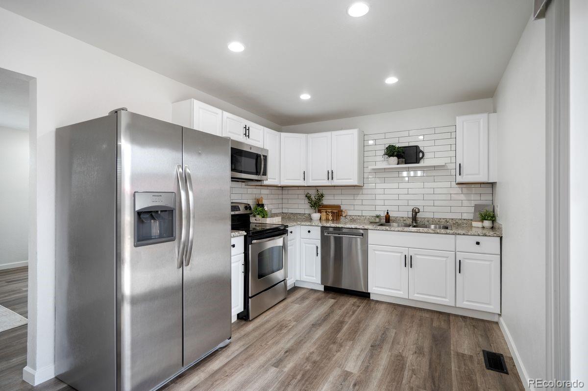 MLS Image #9 for 15014 e 54th avenue,denver, Colorado