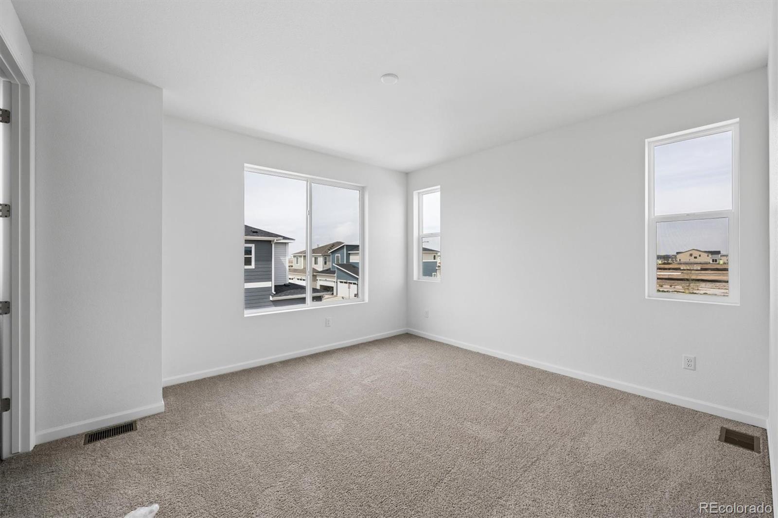 MLS Image #16 for 24161 e 30th place,aurora, Colorado