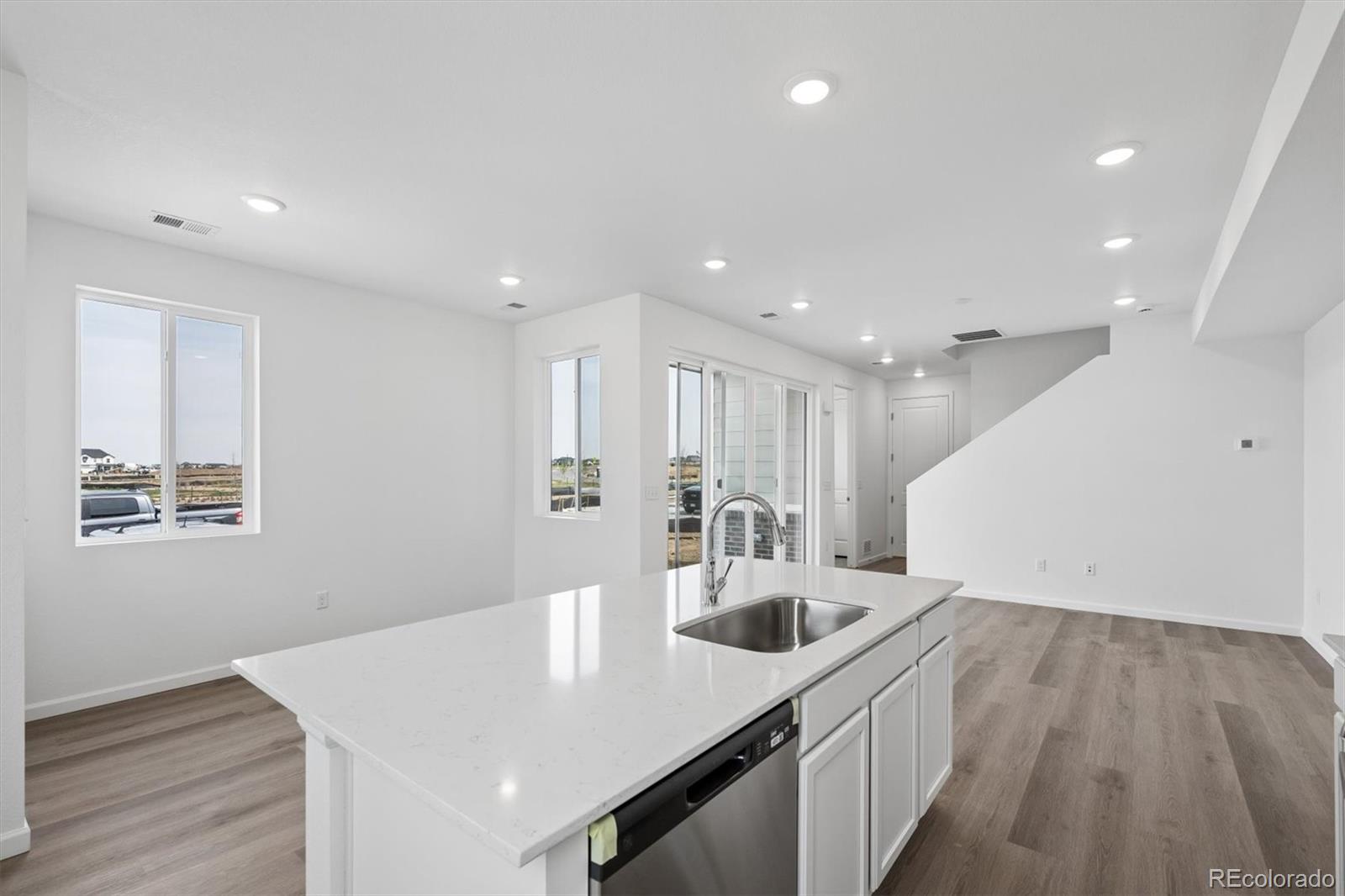 MLS Image #7 for 24161 e 30th place,aurora, Colorado