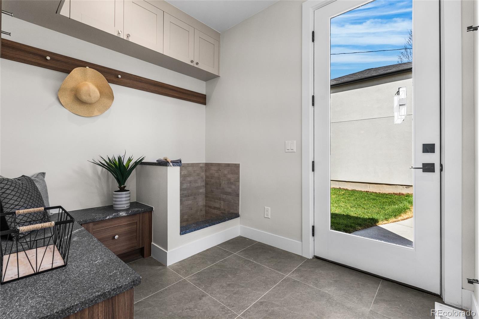 MLS Image #9 for 420 s humboldt street,denver, Colorado
