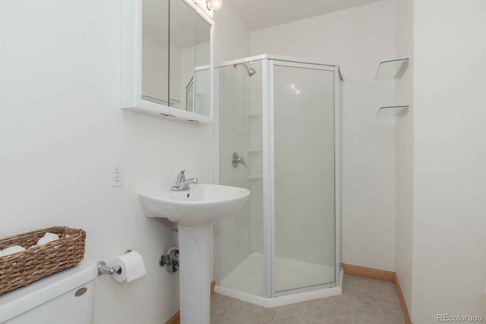 MLS Image #32 for 813  ermine lane,fraser, Colorado