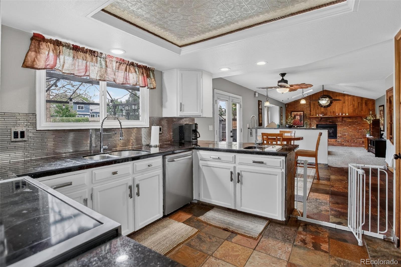 MLS Image #14 for 5452 s zeno street,centennial, Colorado