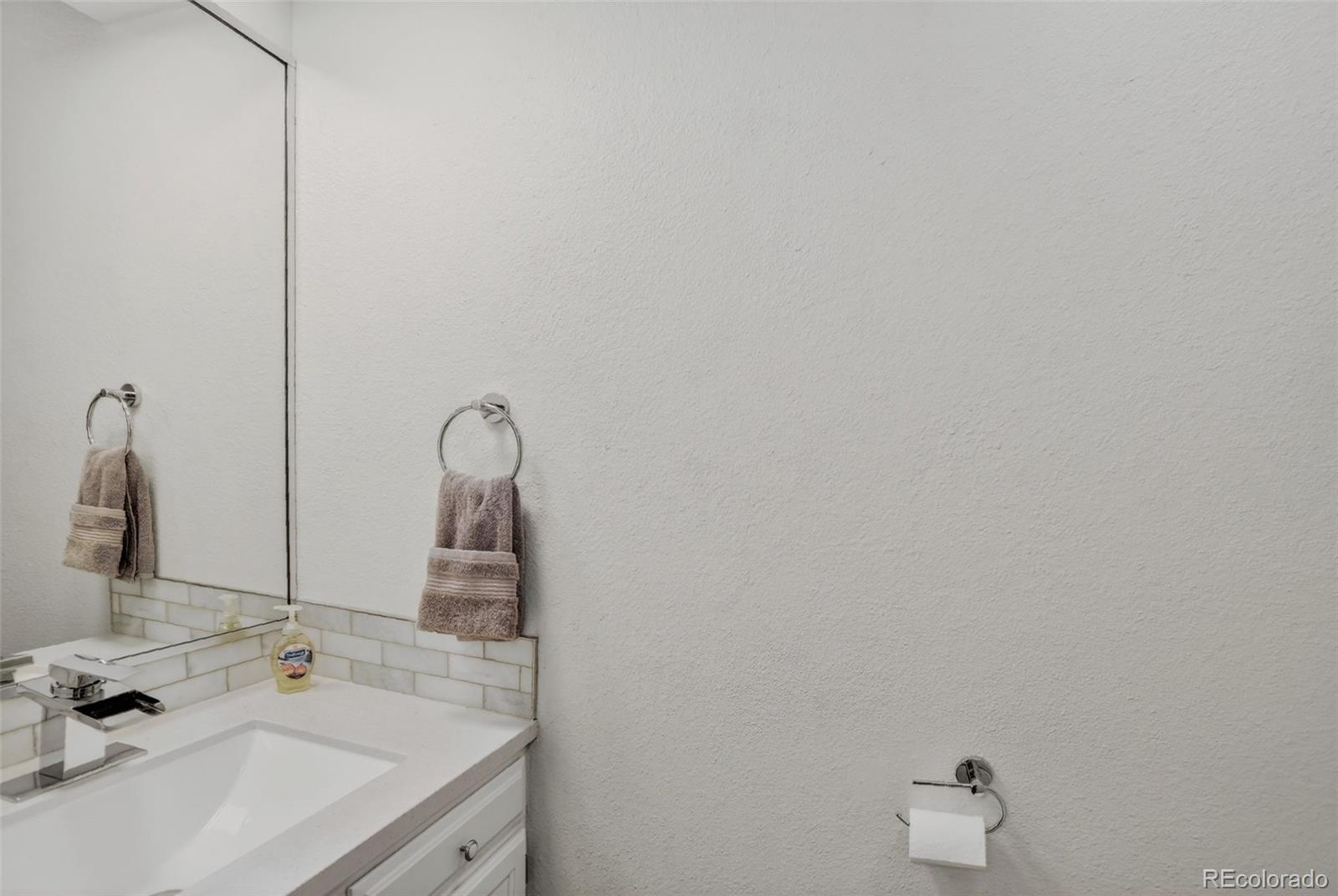 MLS Image #22 for 5452 s zeno street,centennial, Colorado