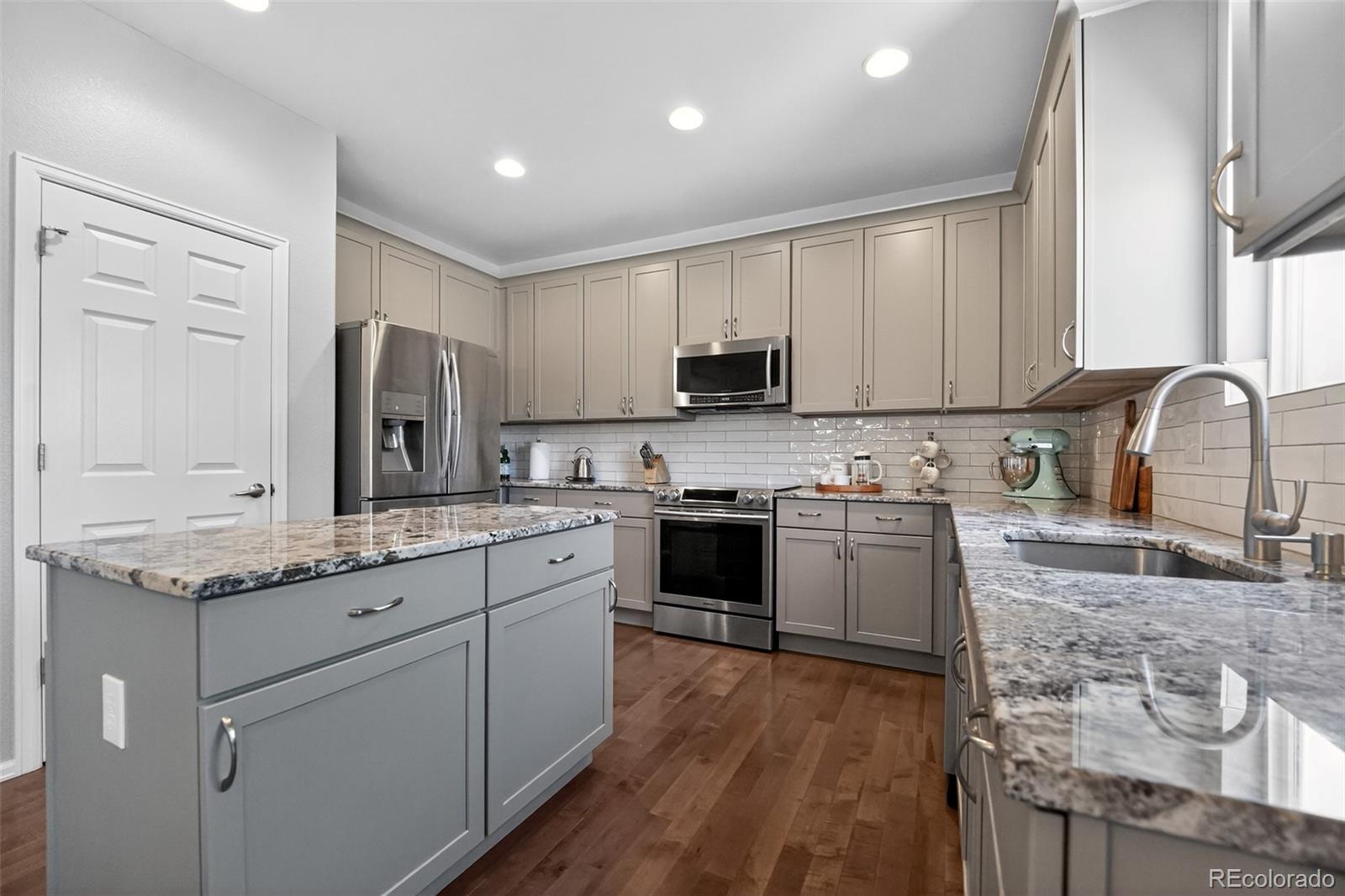 MLS Image #3 for 12808  newport way,thornton, Colorado