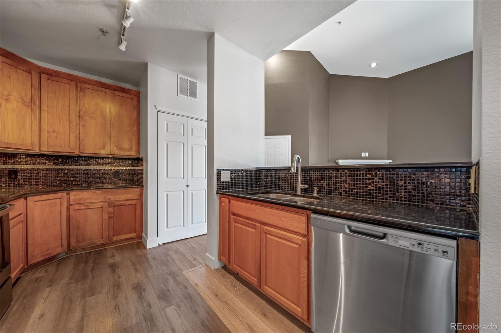 MLS Image #15 for 3890 s dayton street 301,aurora, Colorado