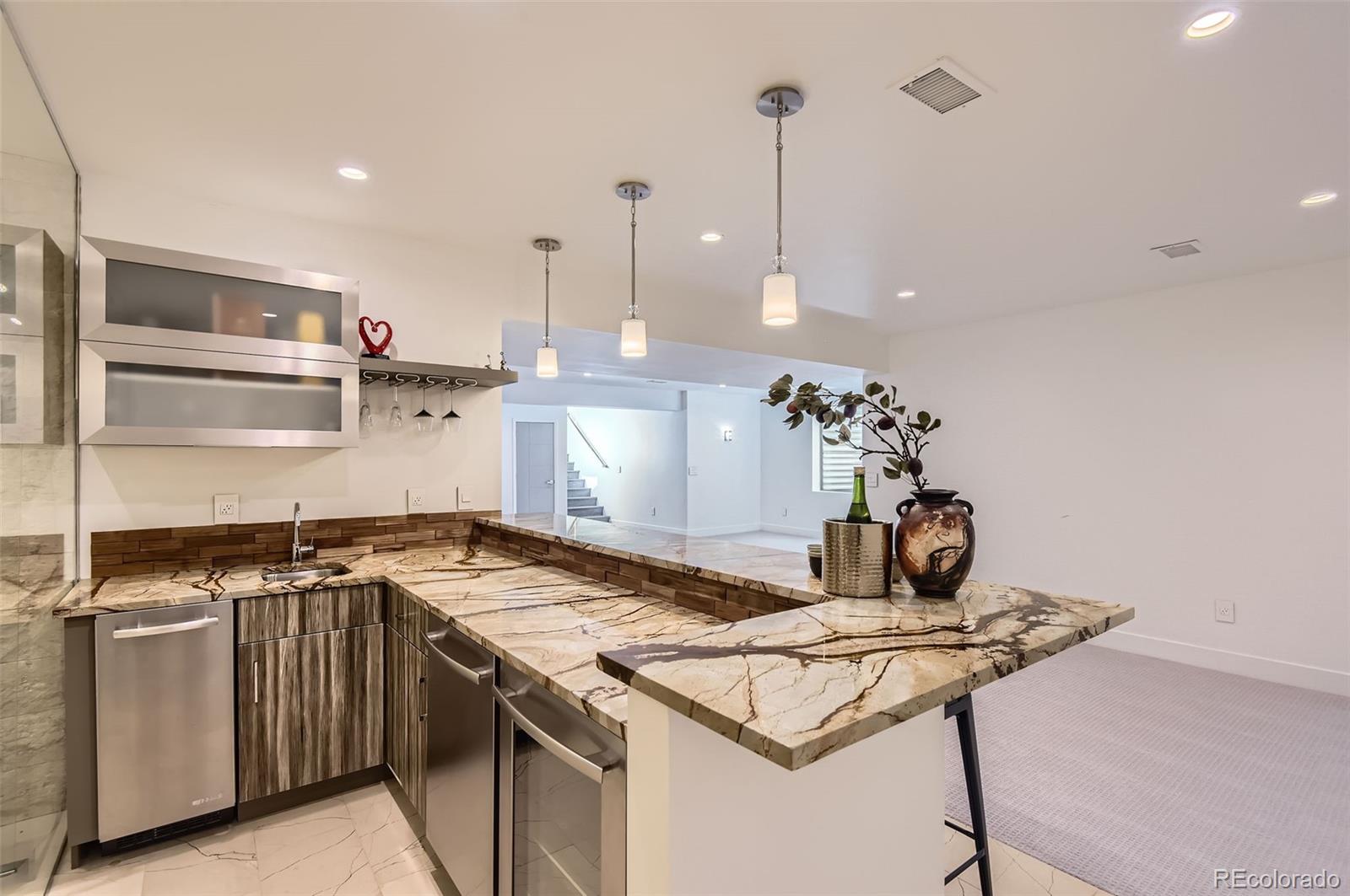 MLS Image #39 for 1585 s fillmore street,denver, Colorado