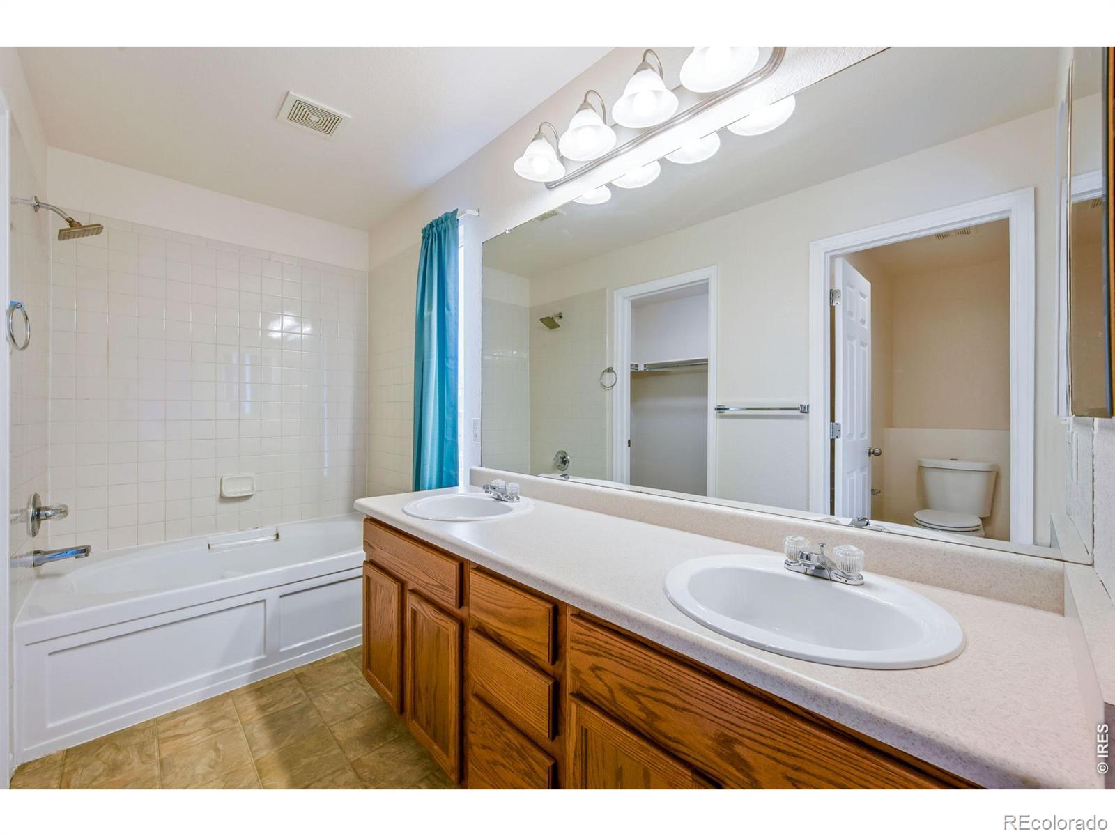 MLS Image #17 for 426  heritage lane,johnstown, Colorado