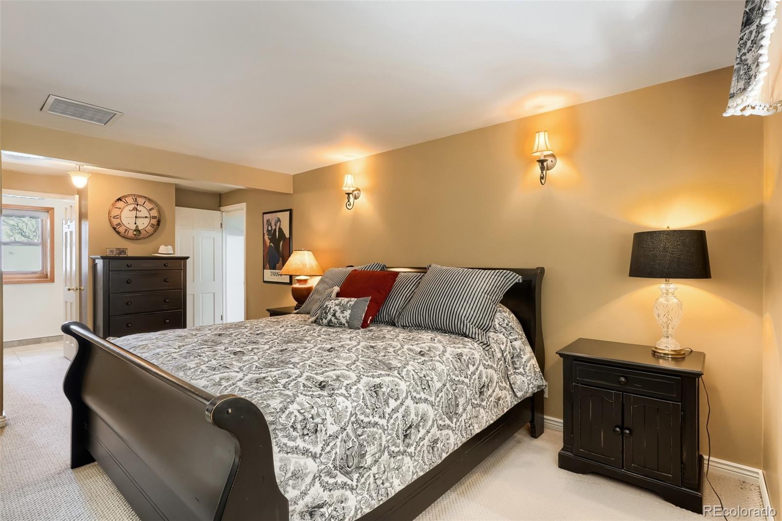 MLS Image #12 for 6690 e colorado drive,denver, Colorado