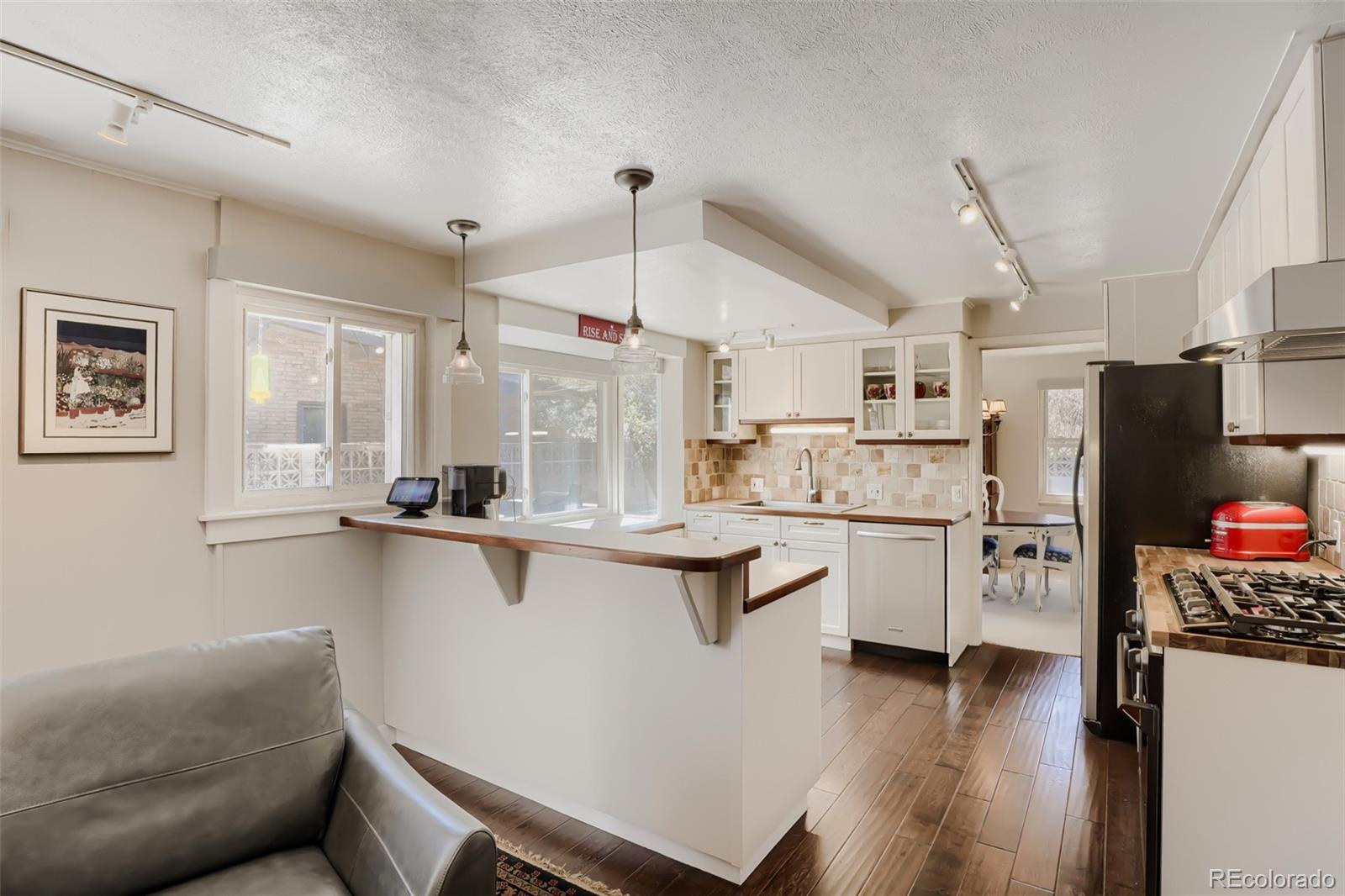 MLS Image #6 for 6690 e colorado drive,denver, Colorado